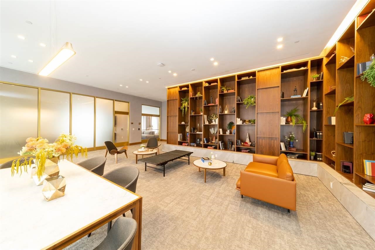 75 PARK LANE SOUTH Unit: 906
