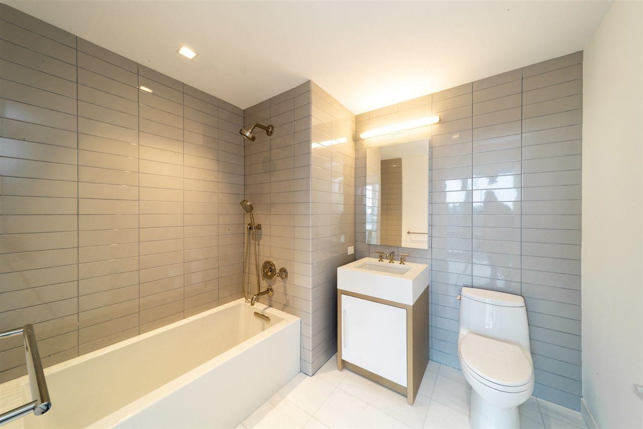 75 PARK LANE SOUTH Unit: 906
