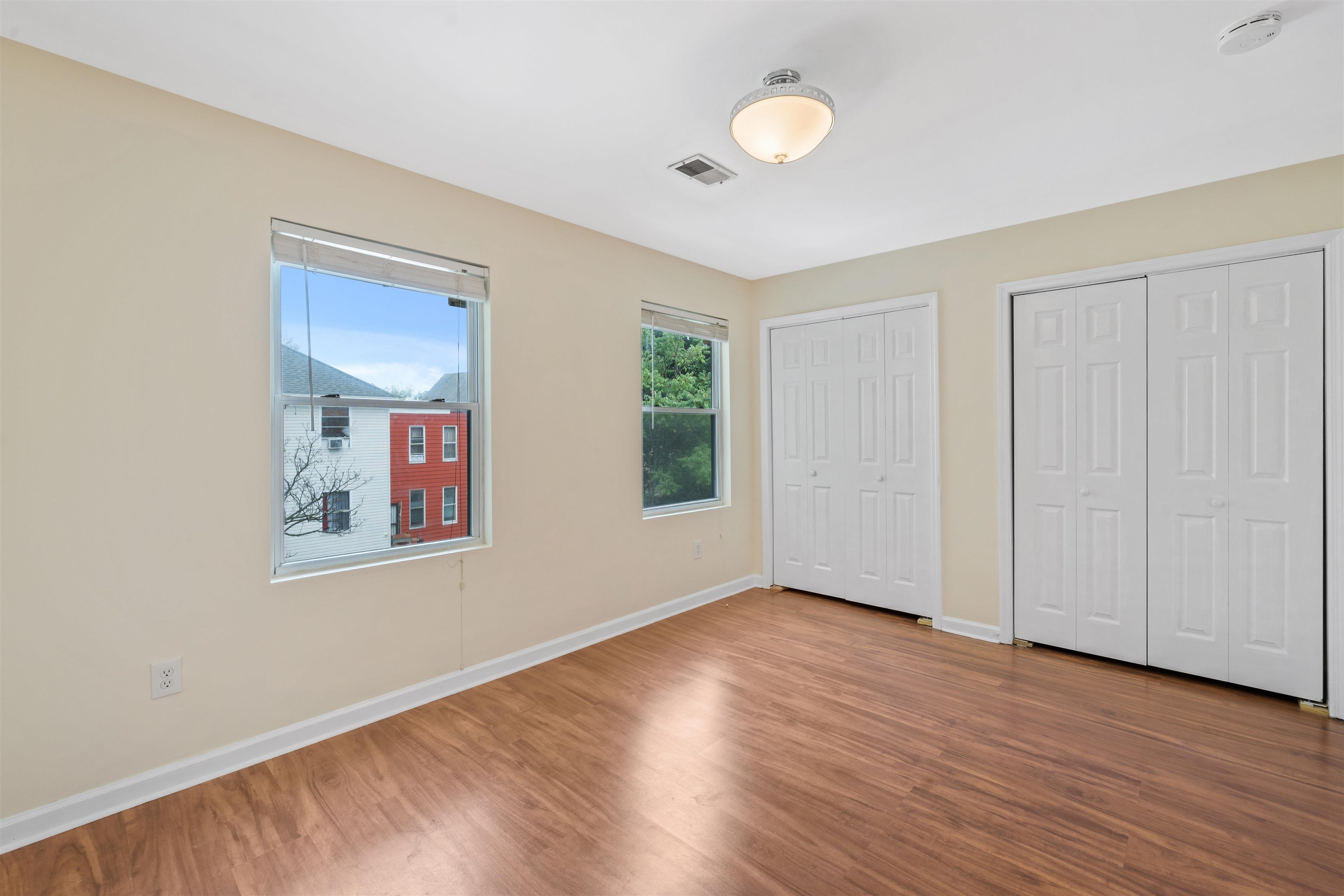 46 ARMSTRONG AVE Unit: 2
