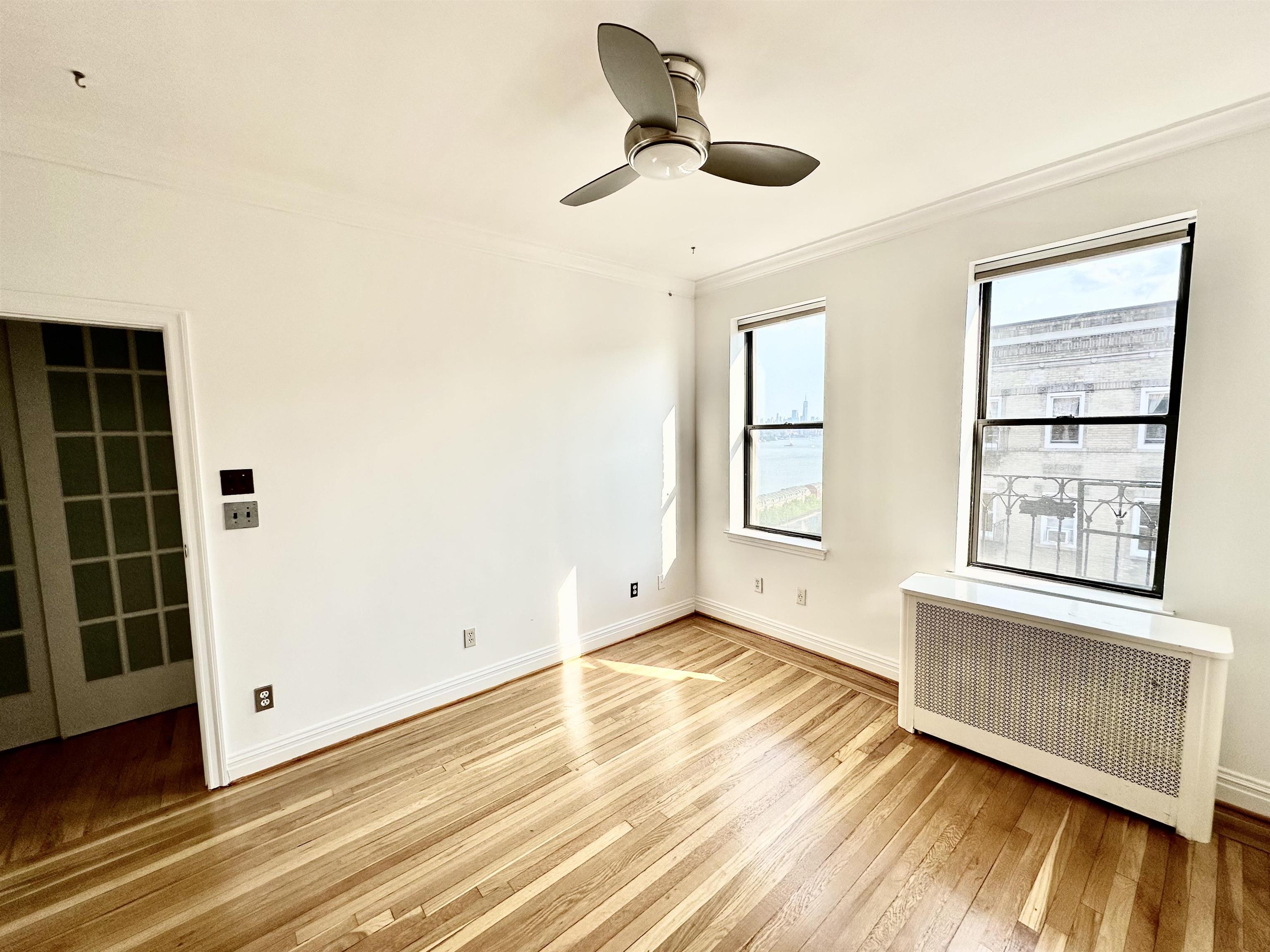 883 BLVD EAST Unit: 5A