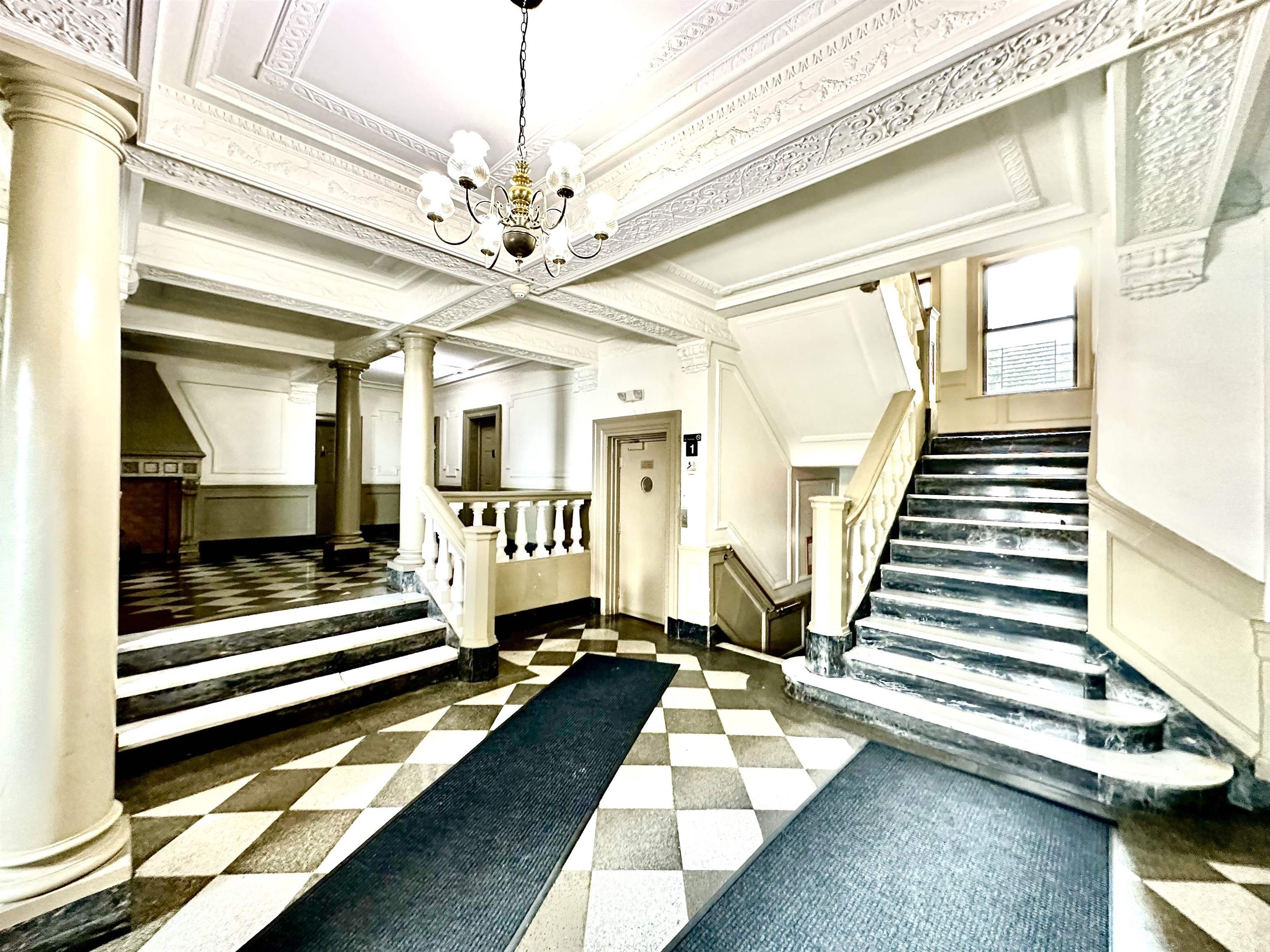 883 BLVD EAST Unit: 5A