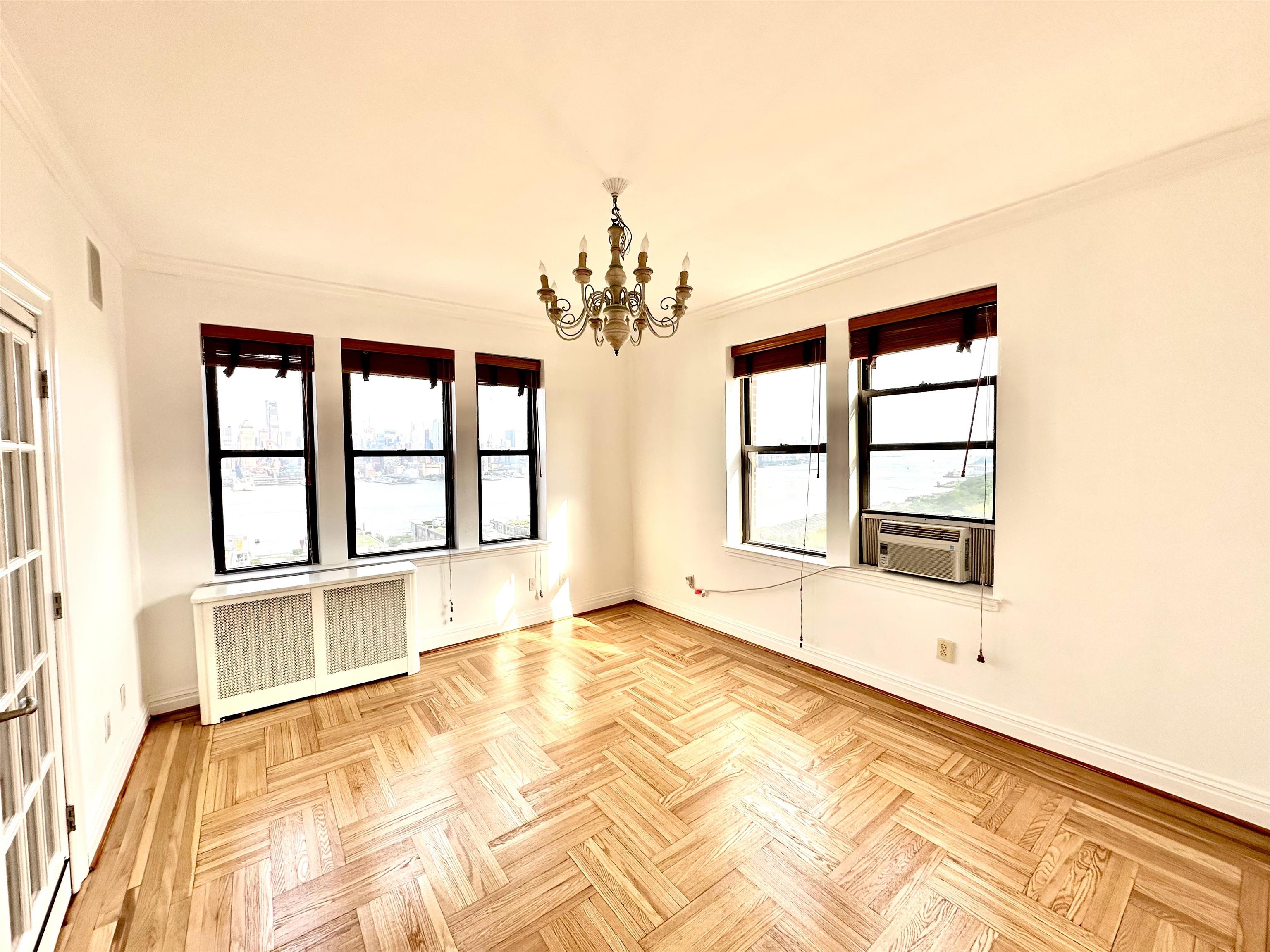 883 BLVD EAST Unit: 5A