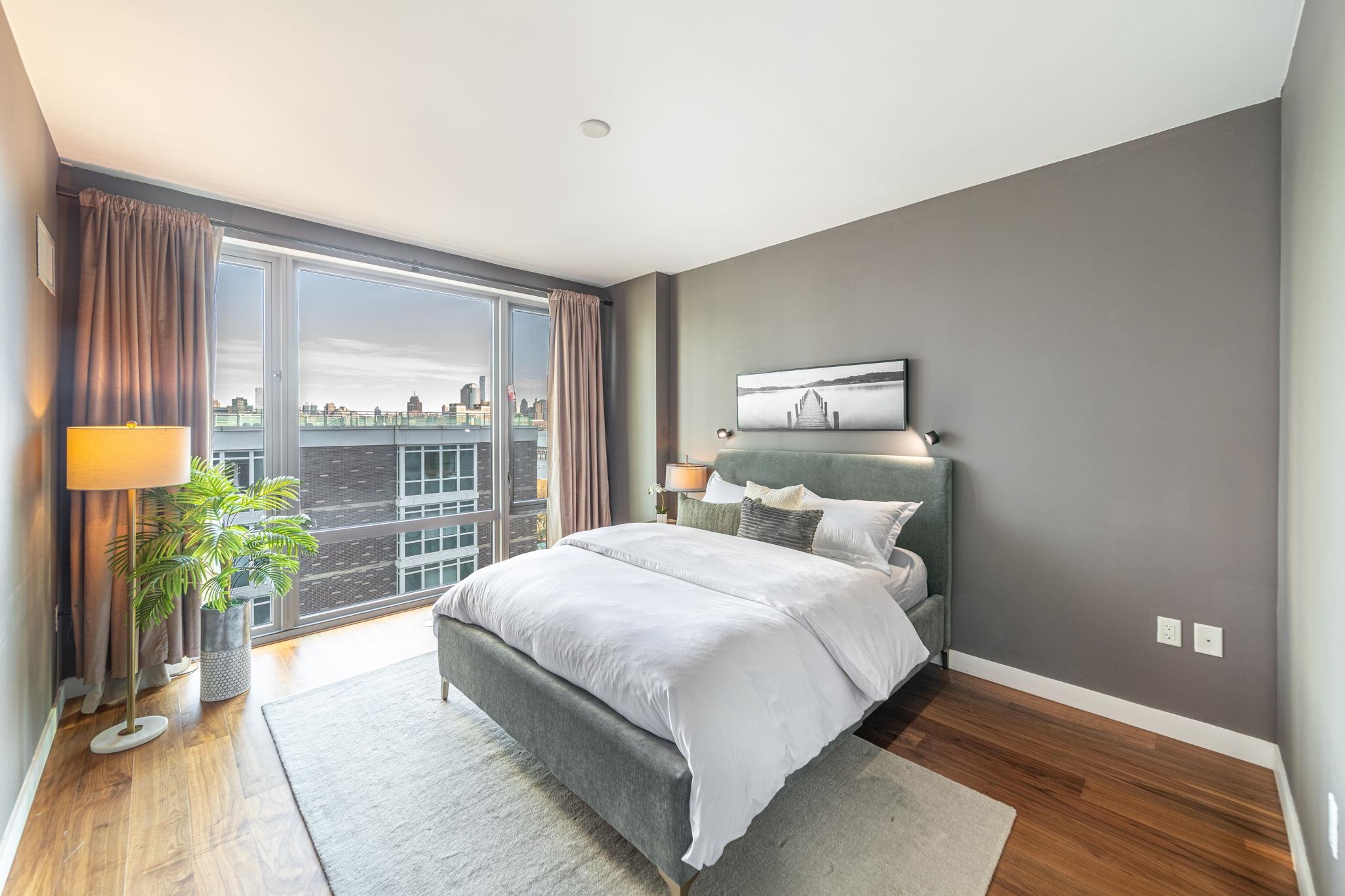 2 SHORE LANE Unit: 706