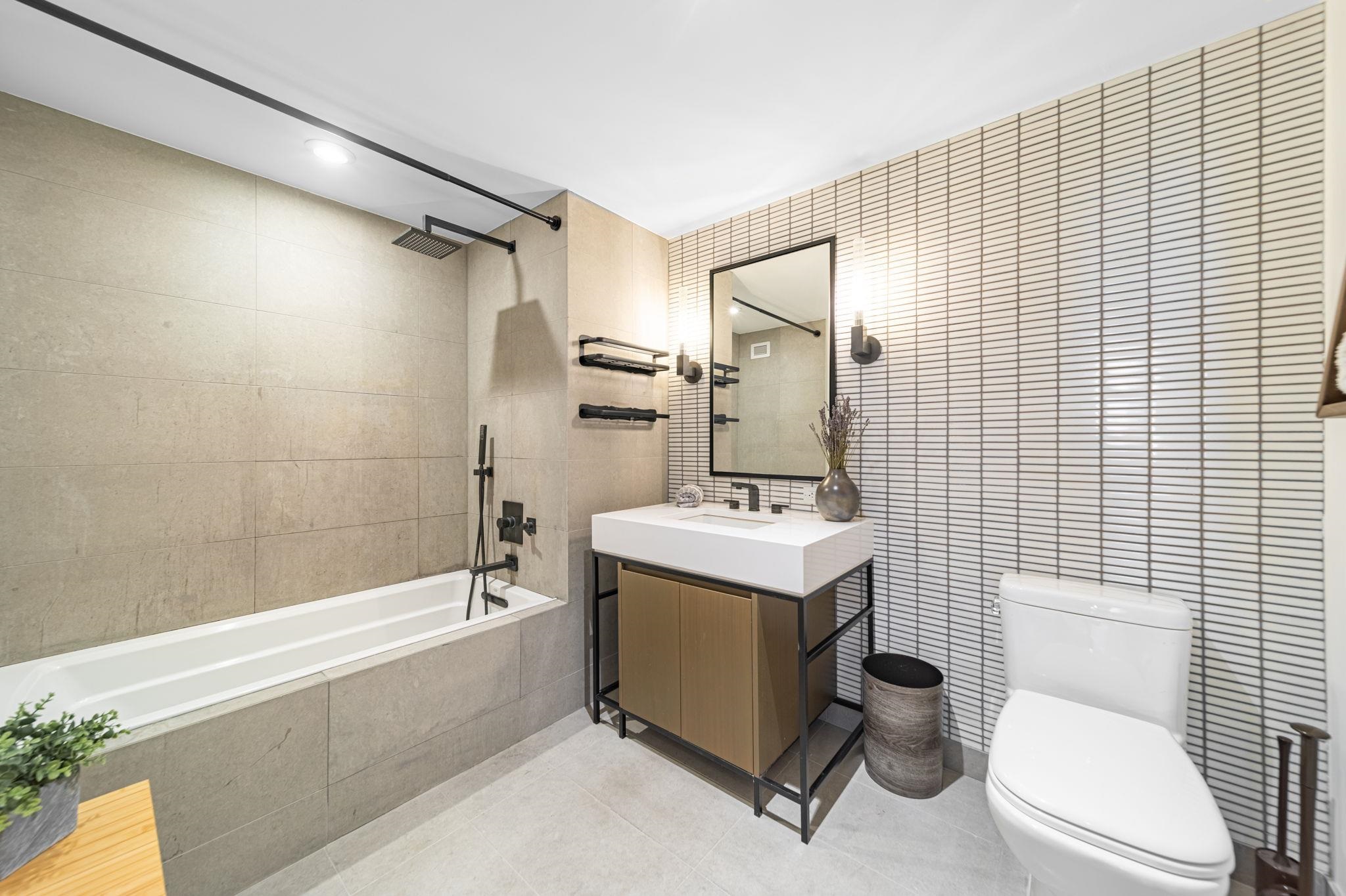 2 SHORE LANE Unit: 706
