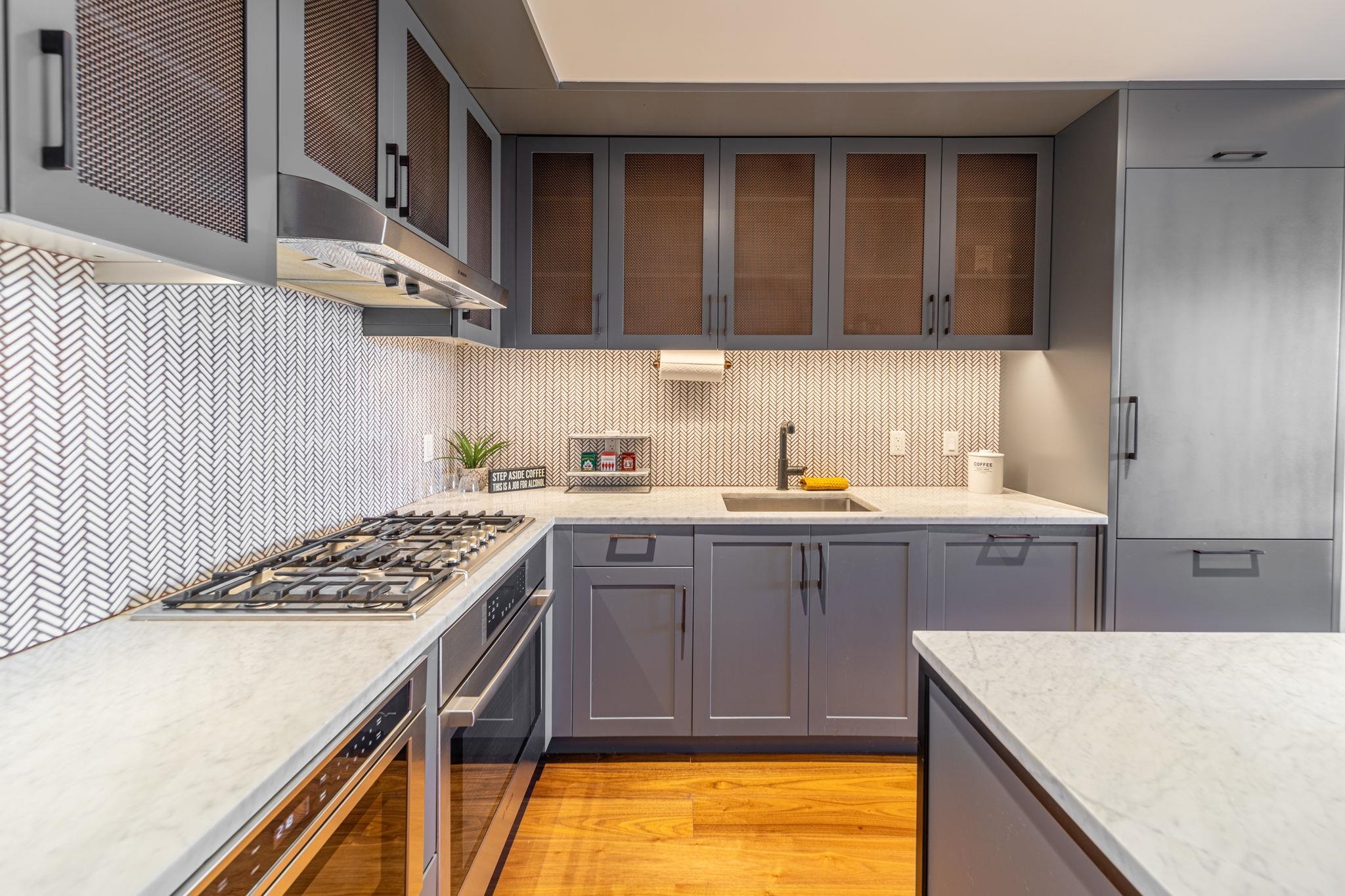 2 SHORE LANE Unit: 706