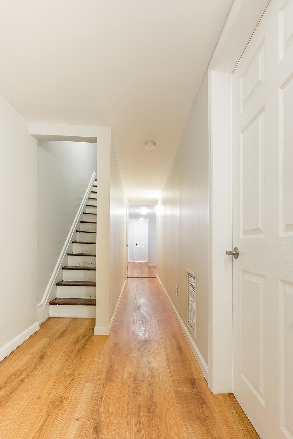 215 PAVONIA AVE