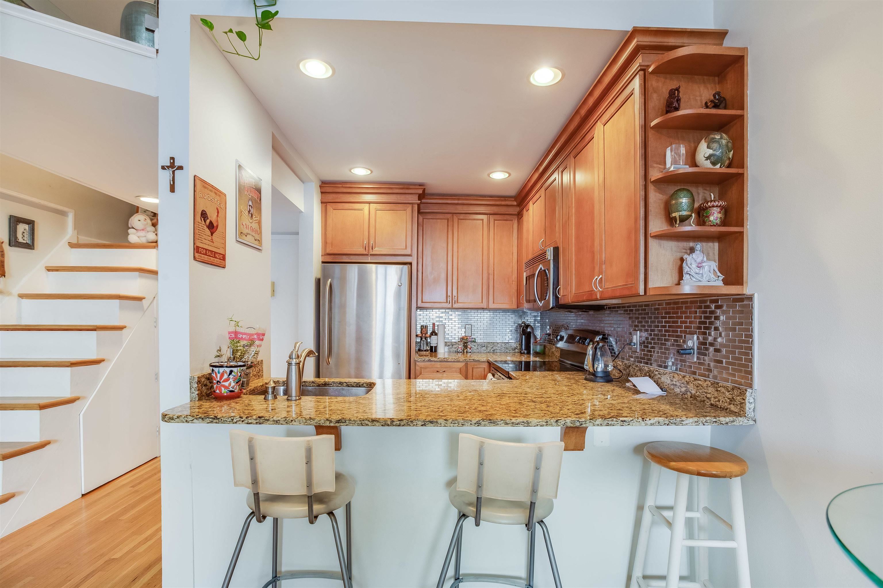 450 7TH ST Unit: 3C