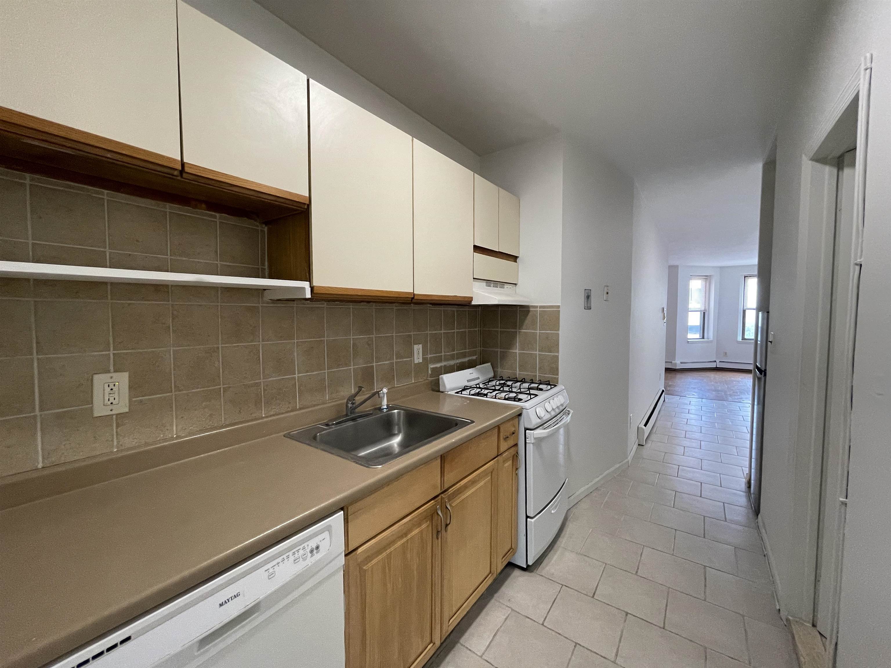 3027 KENNEDY BLVD Unit: 34