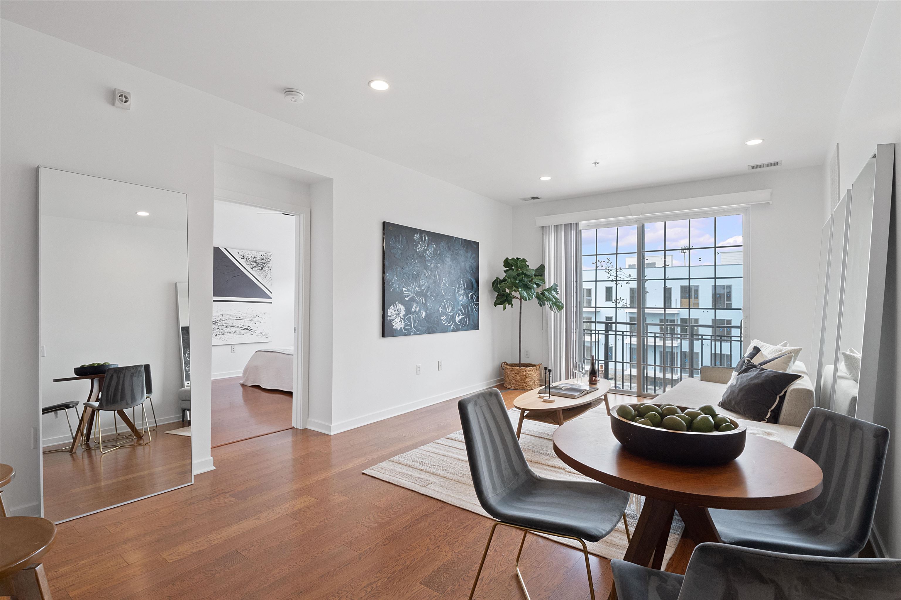 443 2ND ST Unit: 411