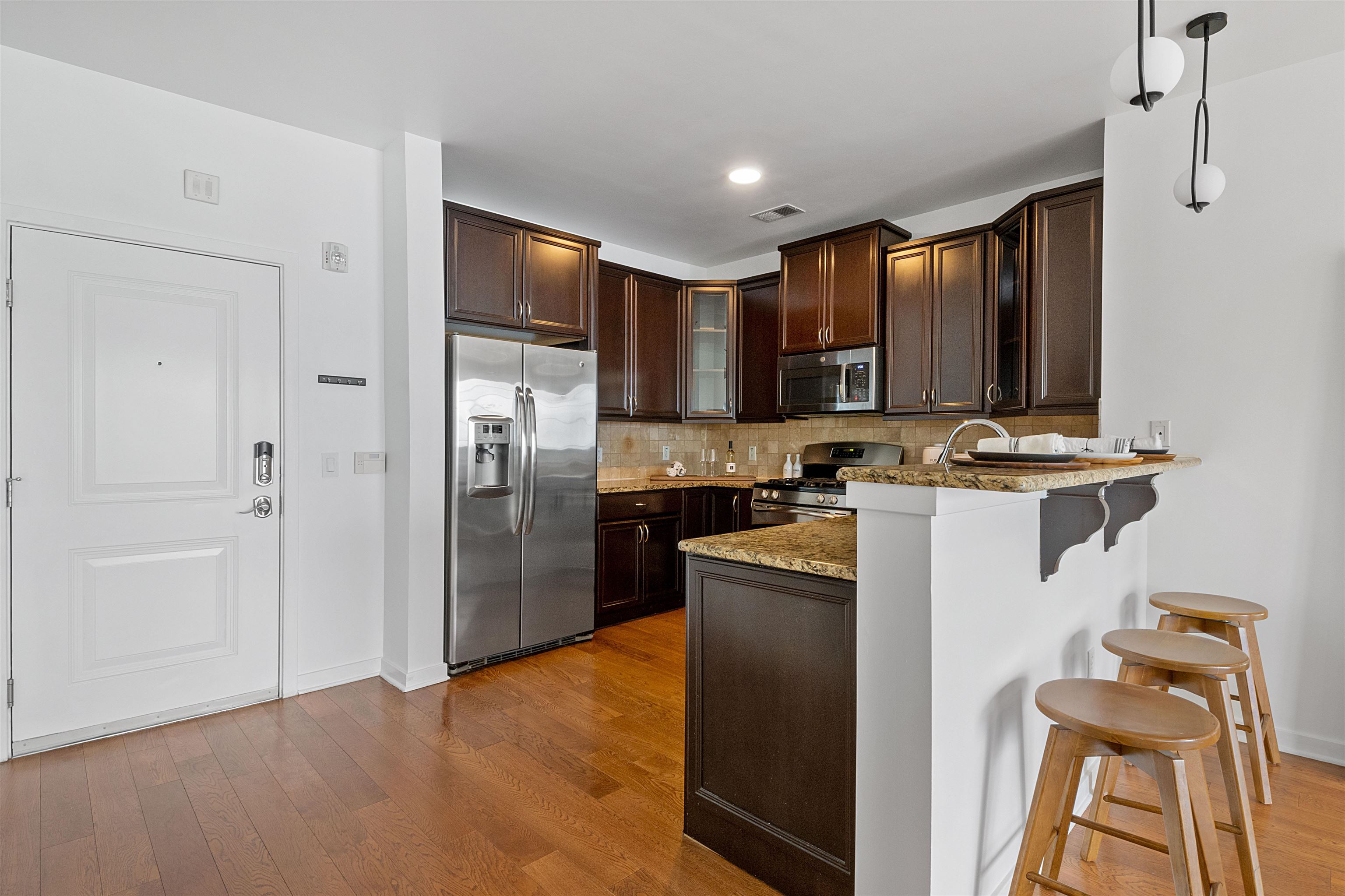 443 2ND ST Unit: 411