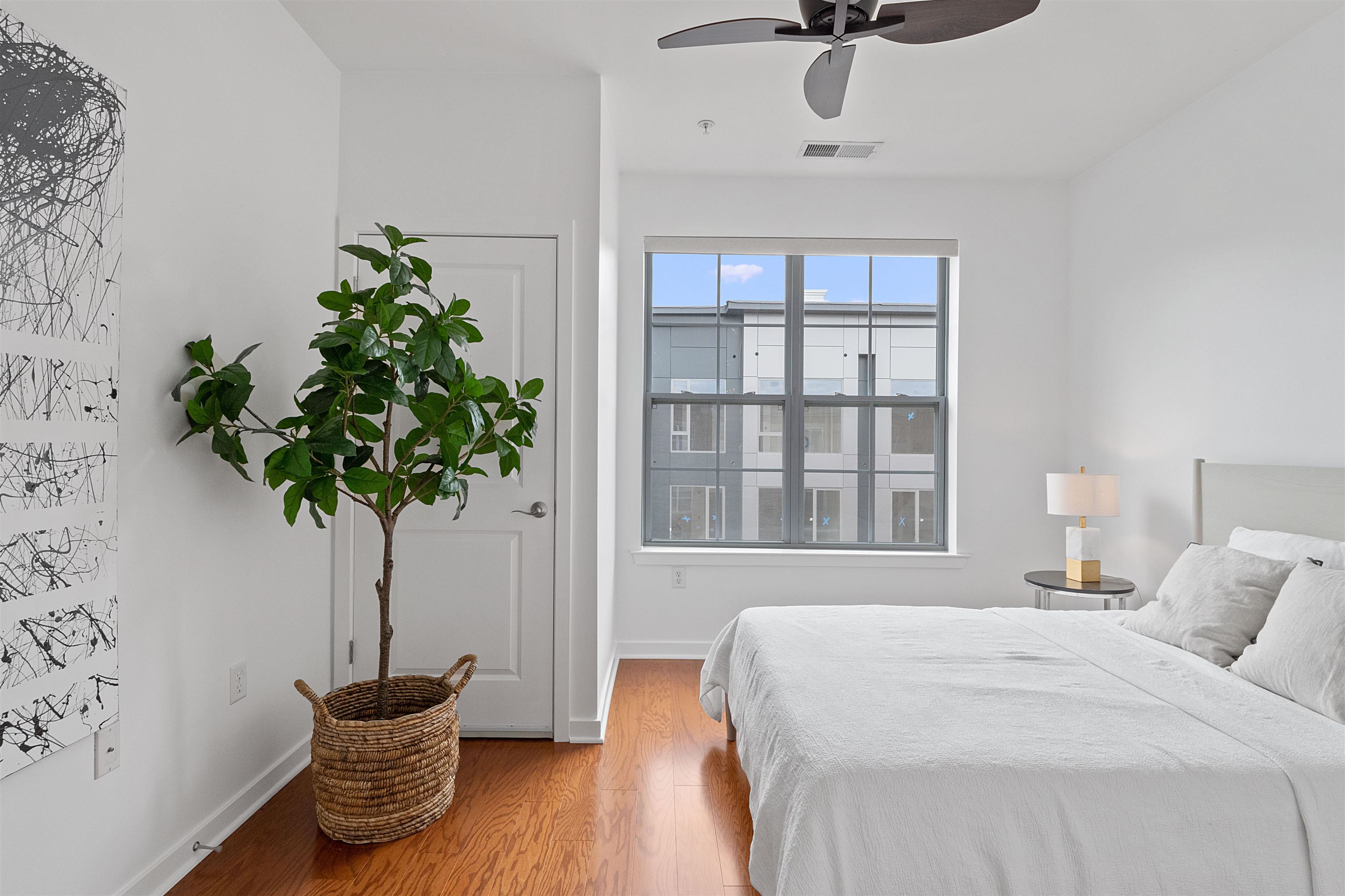 443 2ND ST Unit: 411