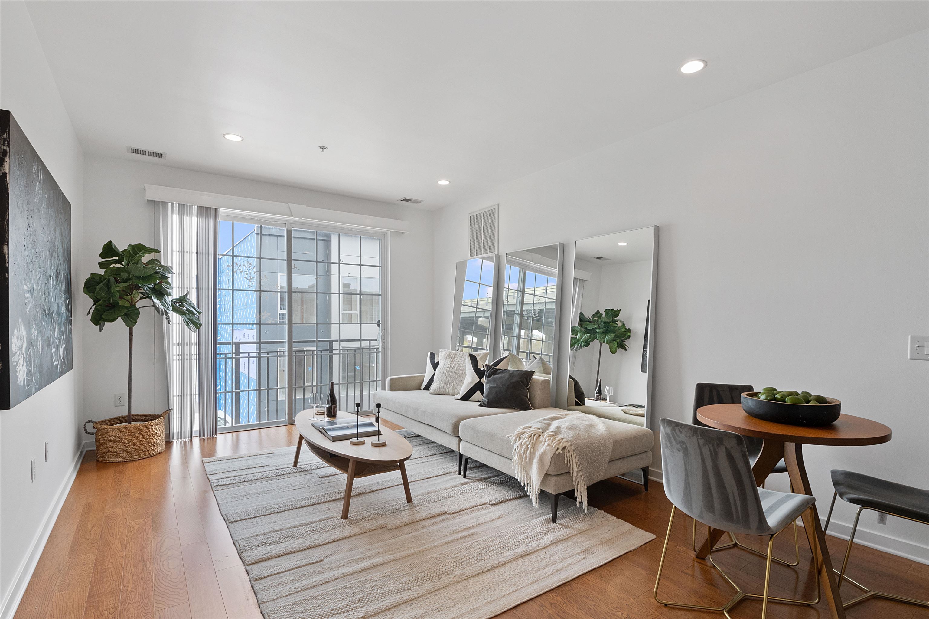443 2ND ST Unit: 411