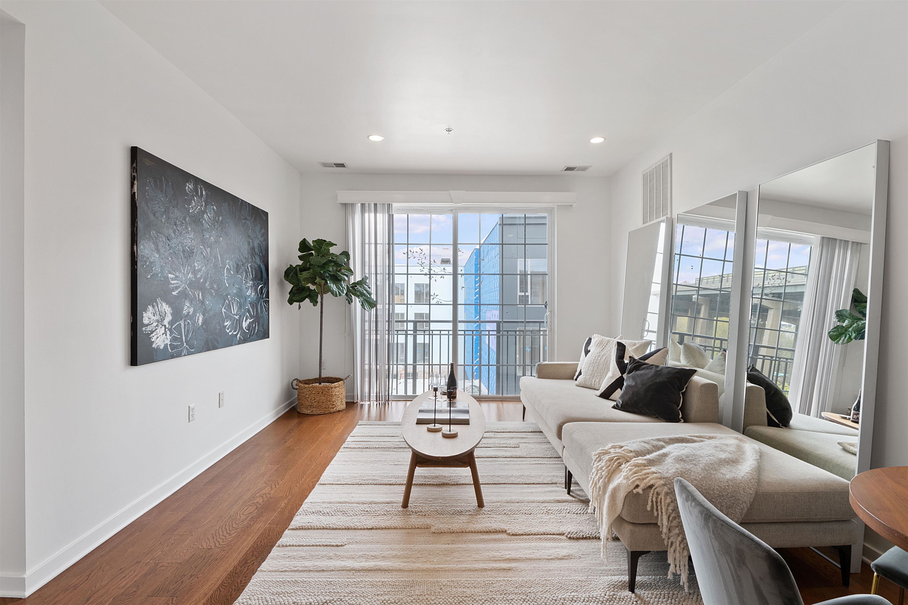 443 2ND ST Unit: 411