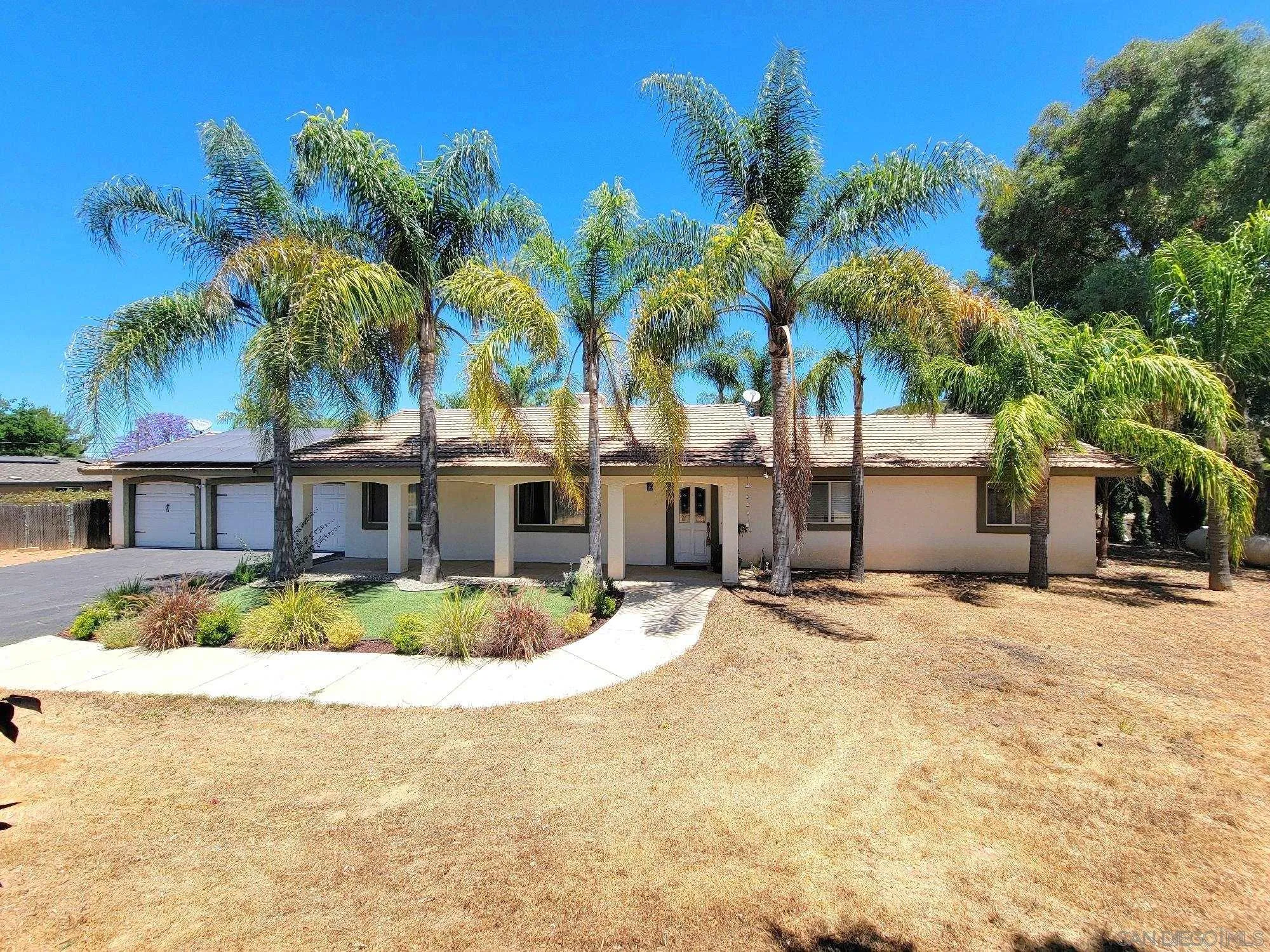 15940 Ozland Ave