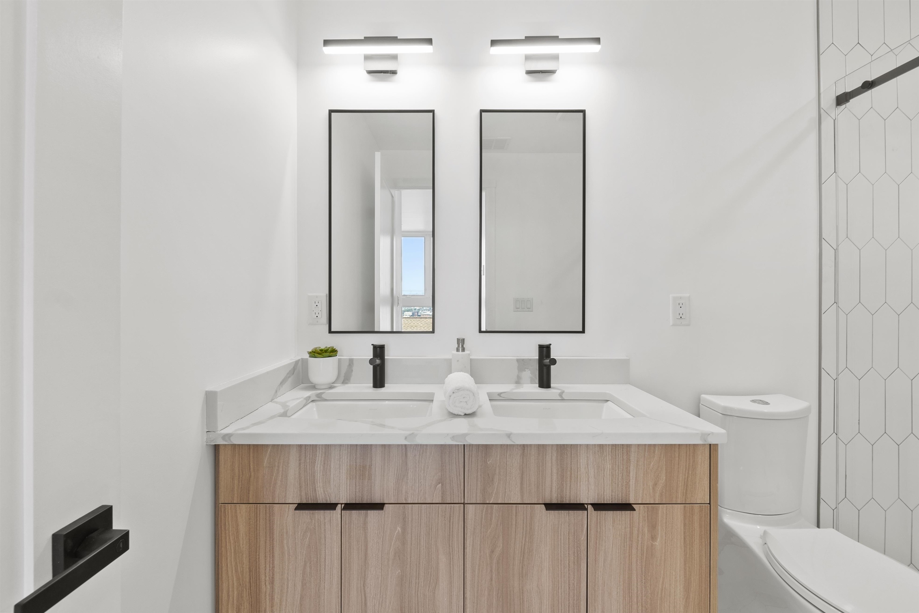 308 4TH ST Unit: Townhouse No. 3