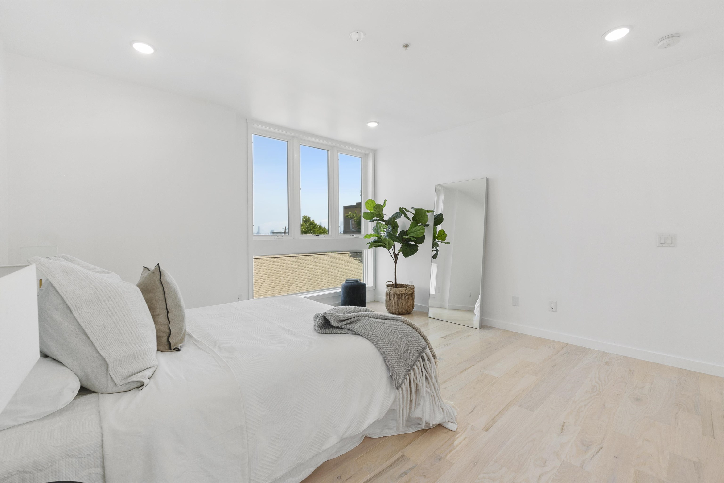 308 4TH ST Unit: Townhouse No. 3