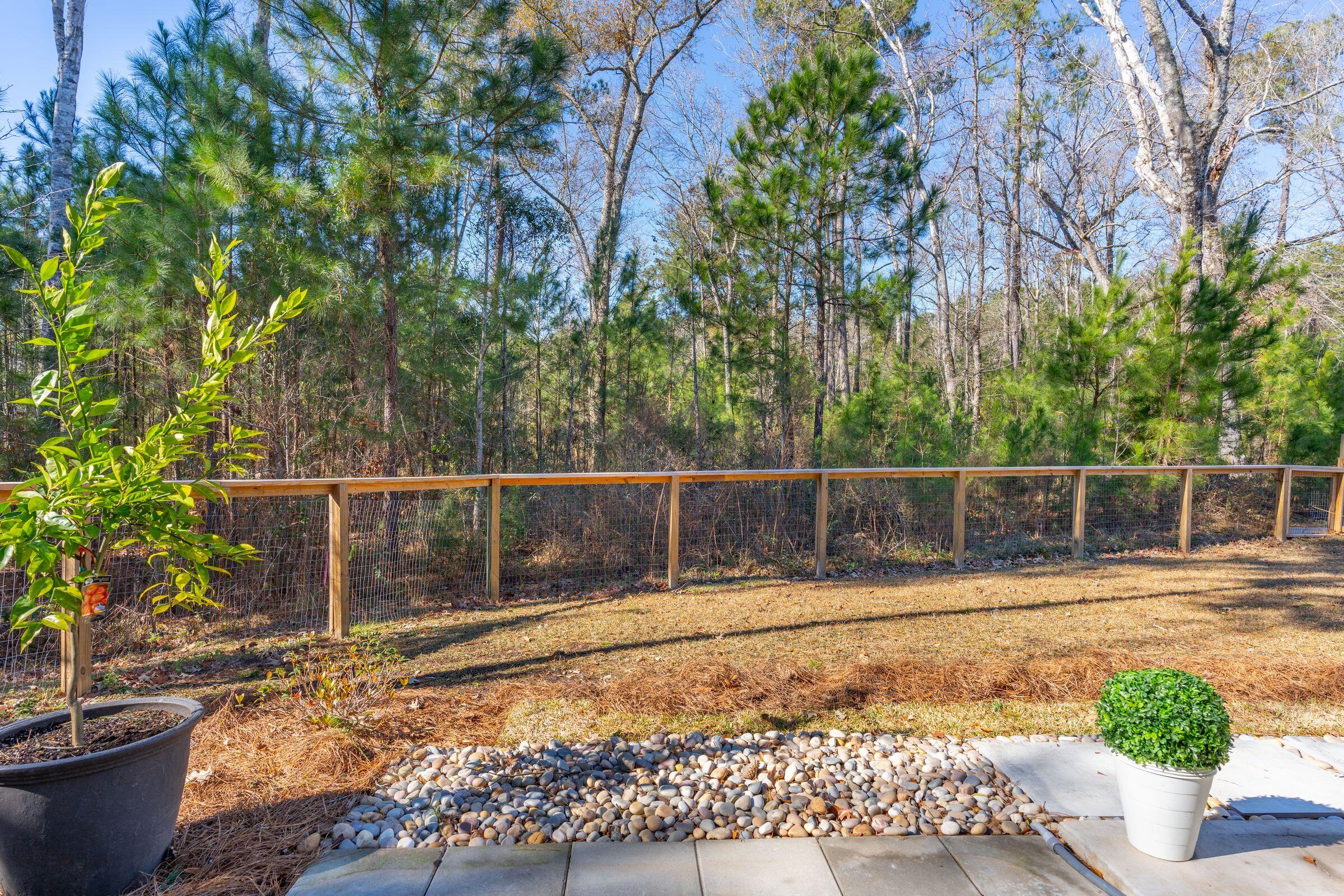 441 Oak View Way