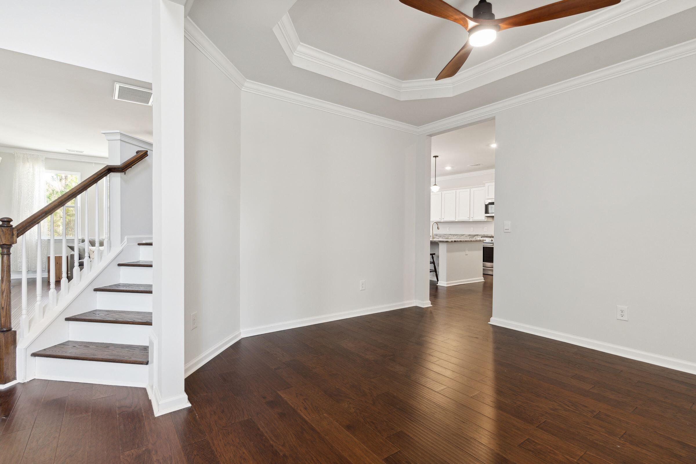 441 Oak View Way