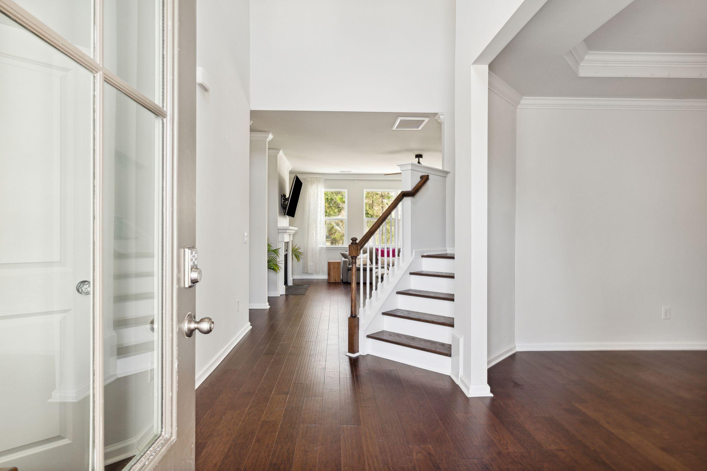 441 Oak View Way