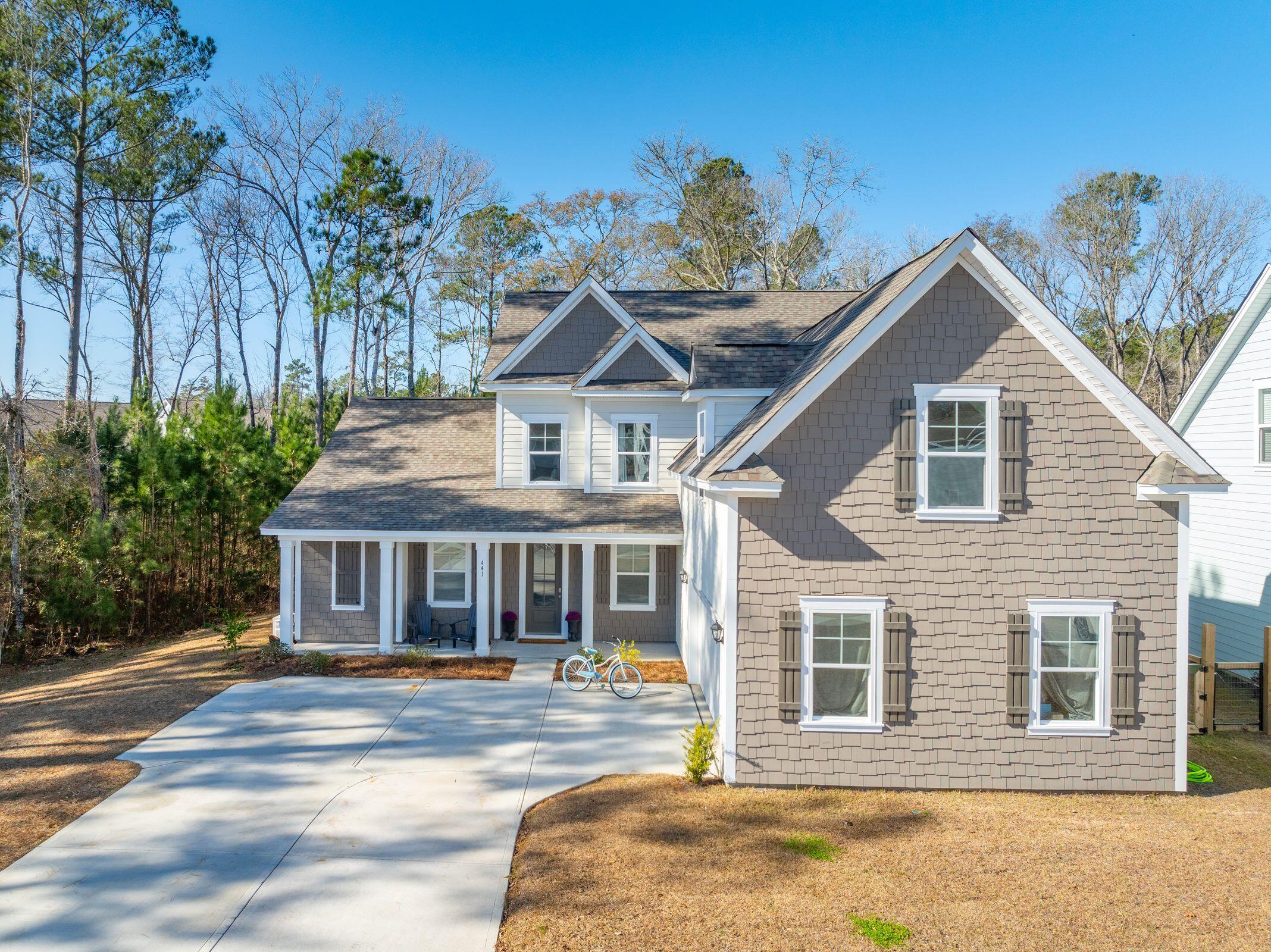 441 Oak View Way