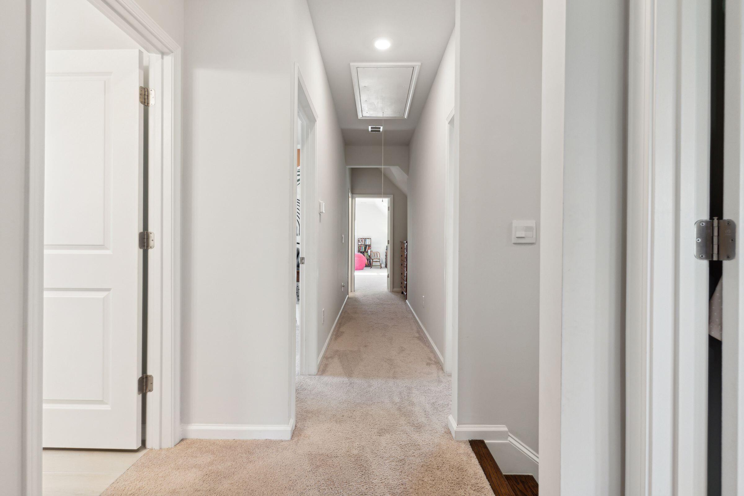 441 Oak View Way