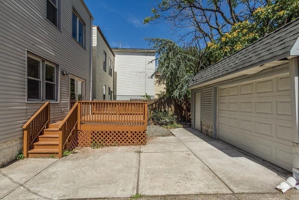 278 WINFIELD AVE