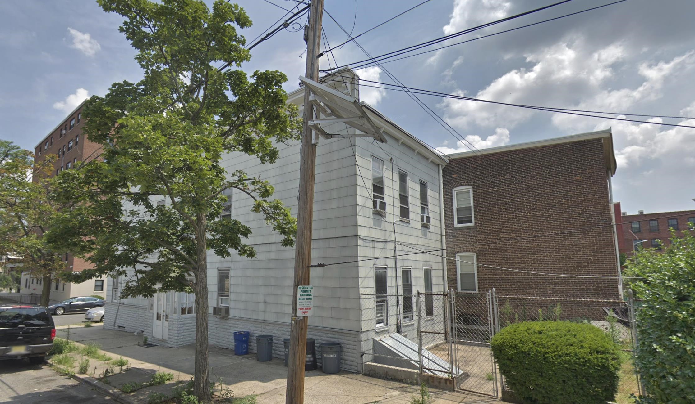 42 EAST 18TH ST