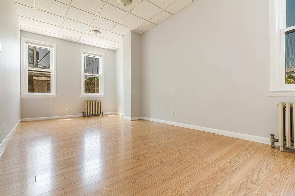 42 EAST 18TH ST