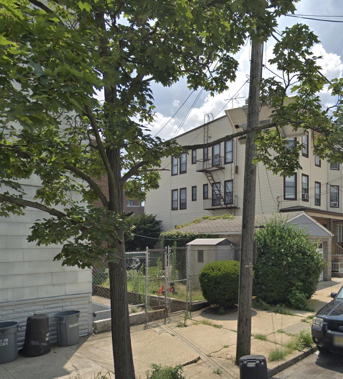 42 EAST 18TH ST