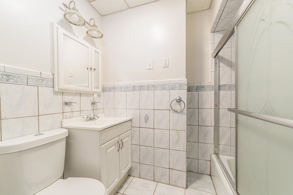 42 EAST 18TH ST