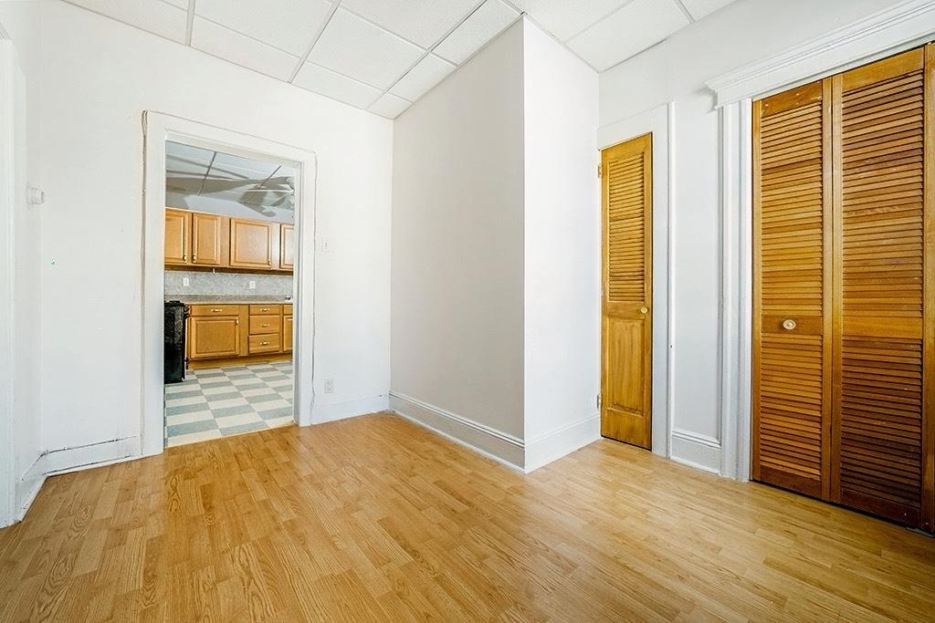 42 EAST 18TH ST