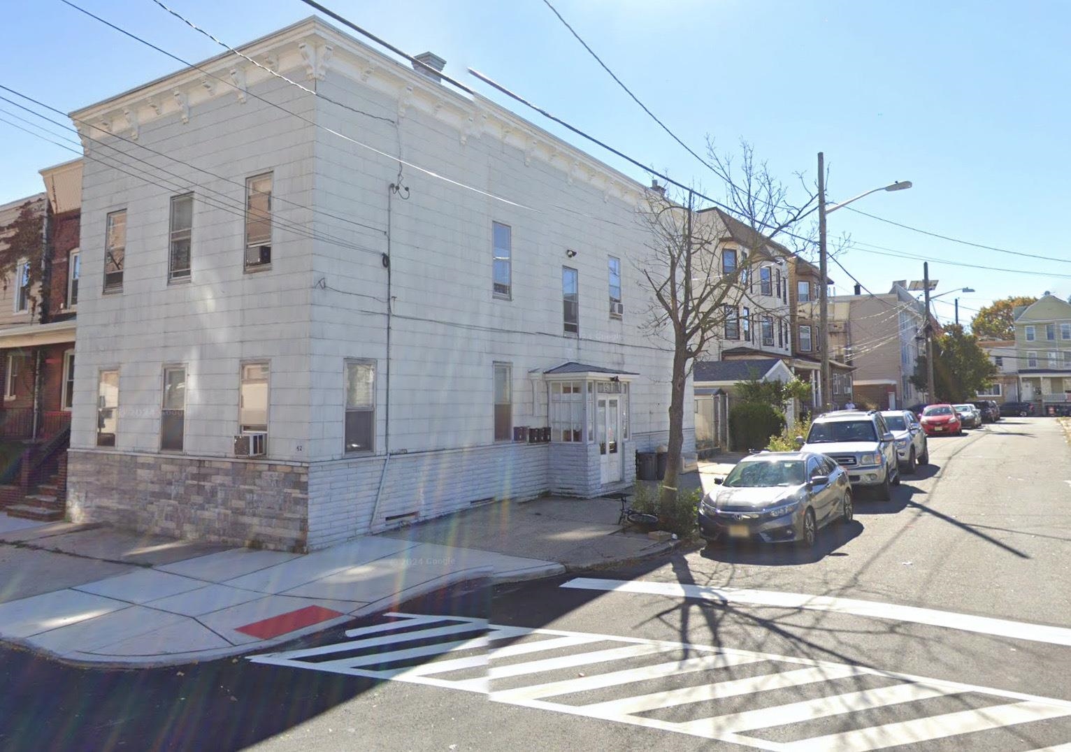 42 EAST 18TH ST