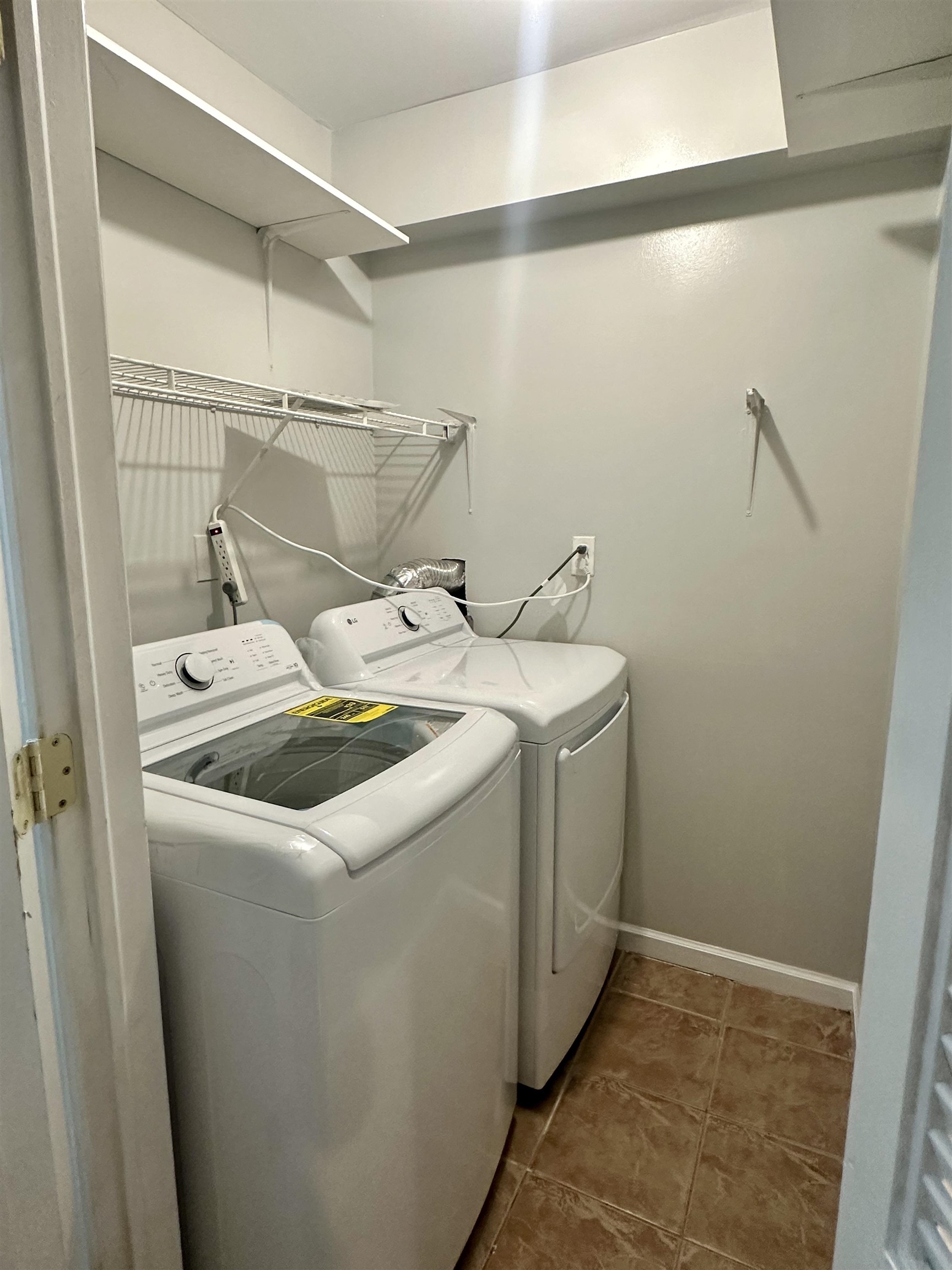 31 LOGAN AVE Unit: 1