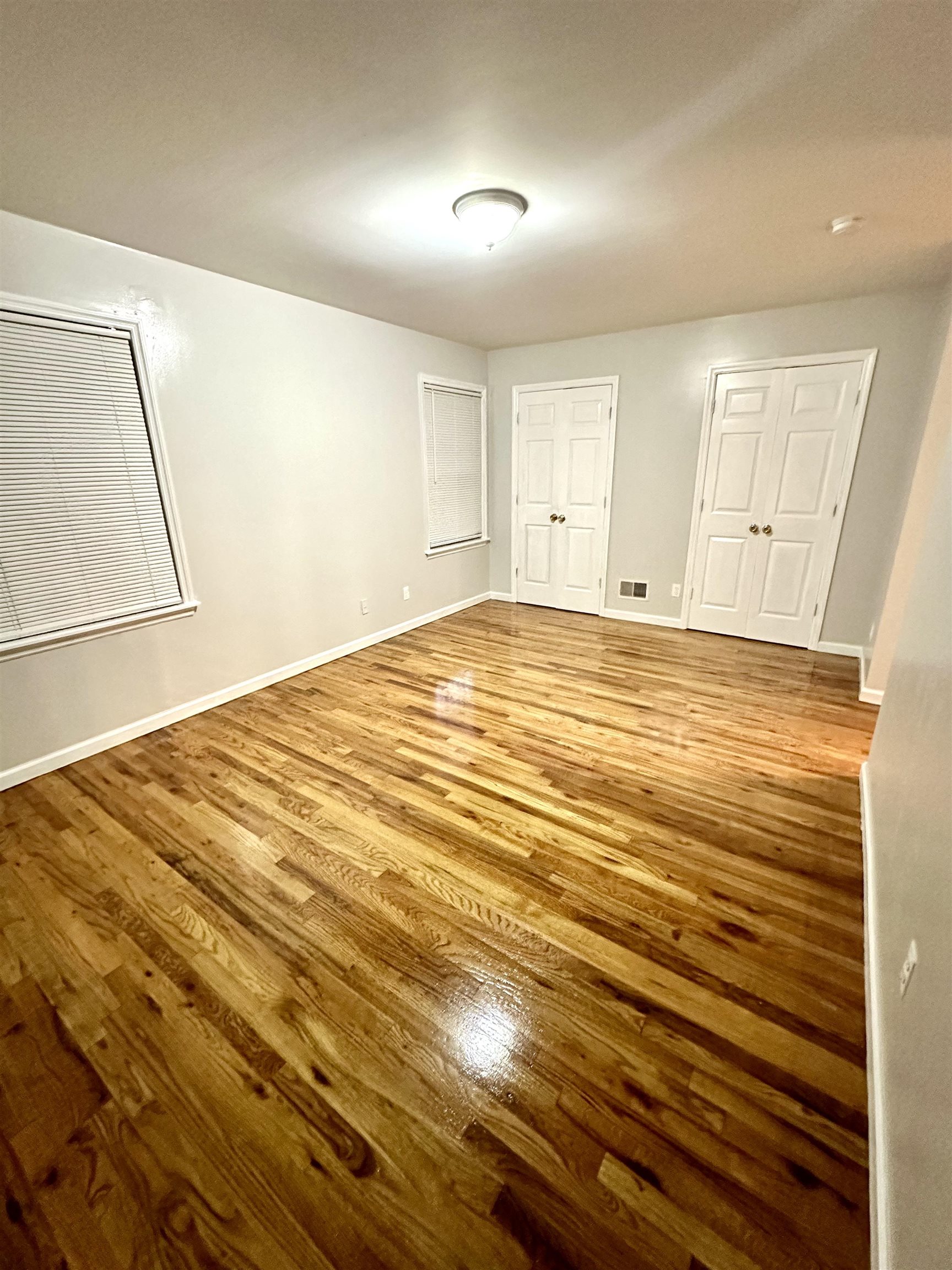 31 LOGAN AVE Unit: 1