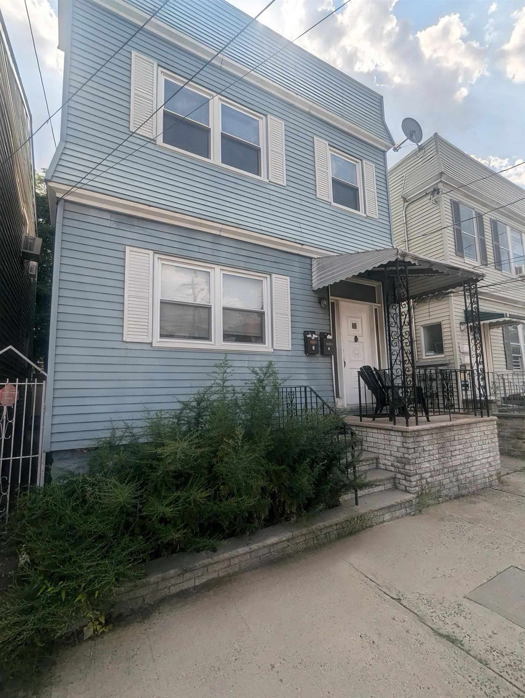 349 EGE AVE