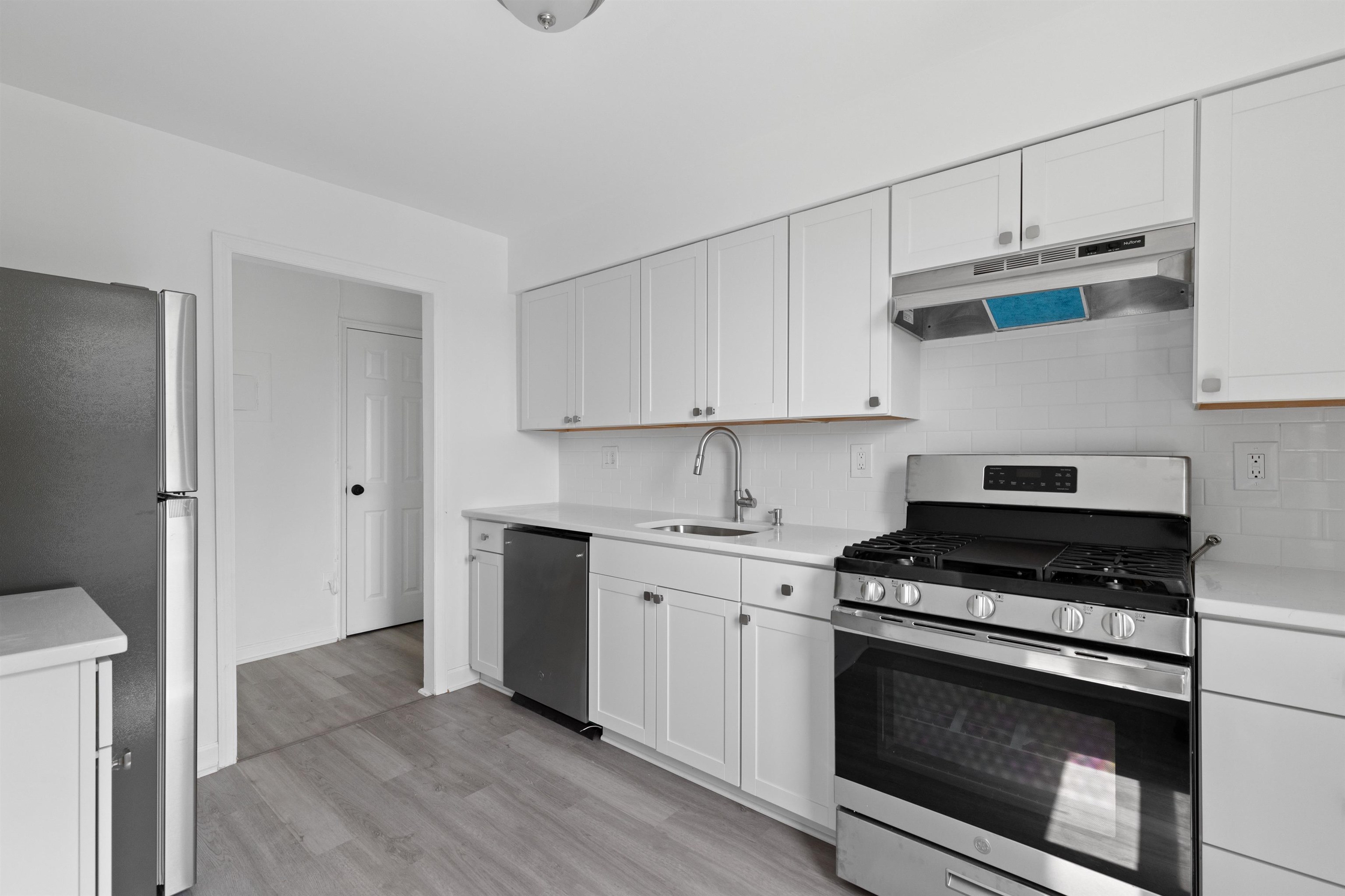 67 WEST 48TH ST Unit: 331
