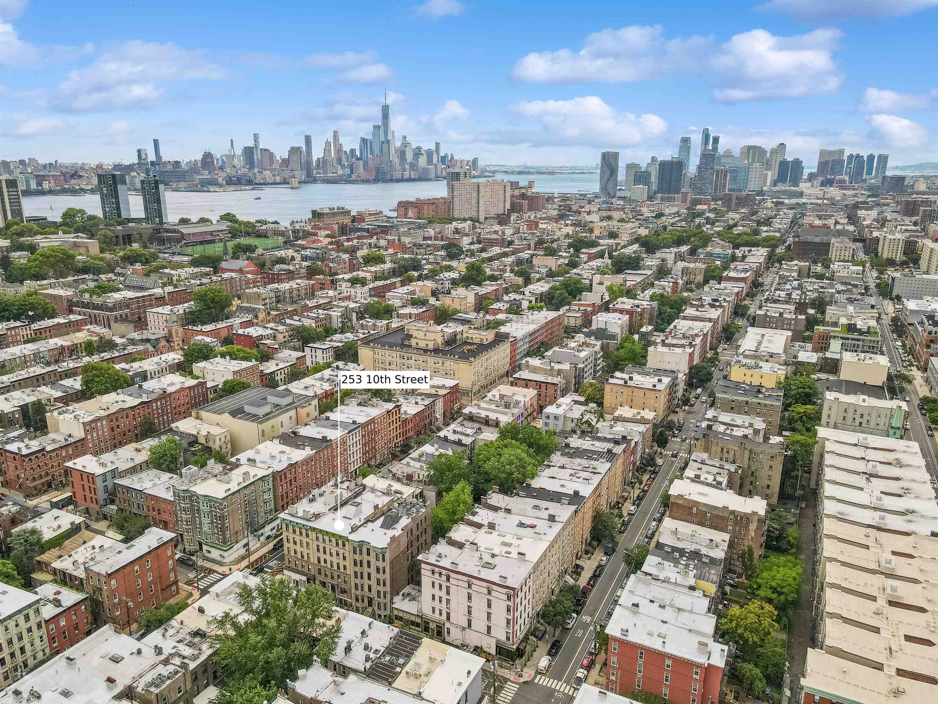 253 10TH ST Unit: 1L