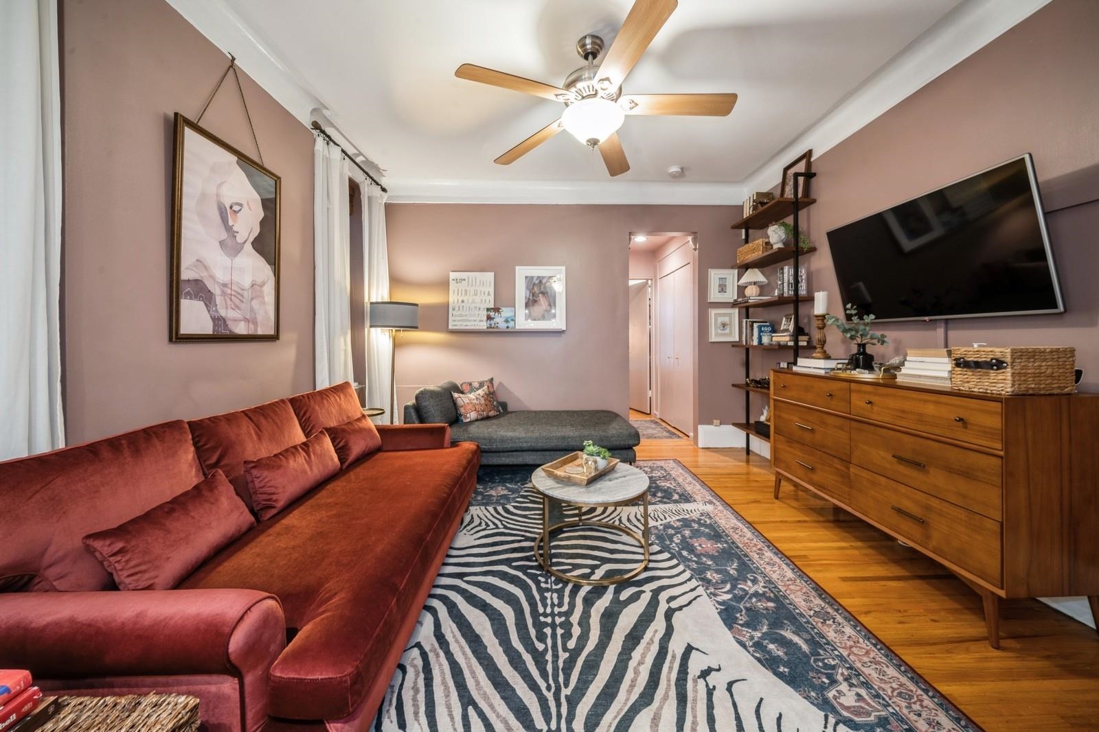 253 10TH ST Unit: 1L