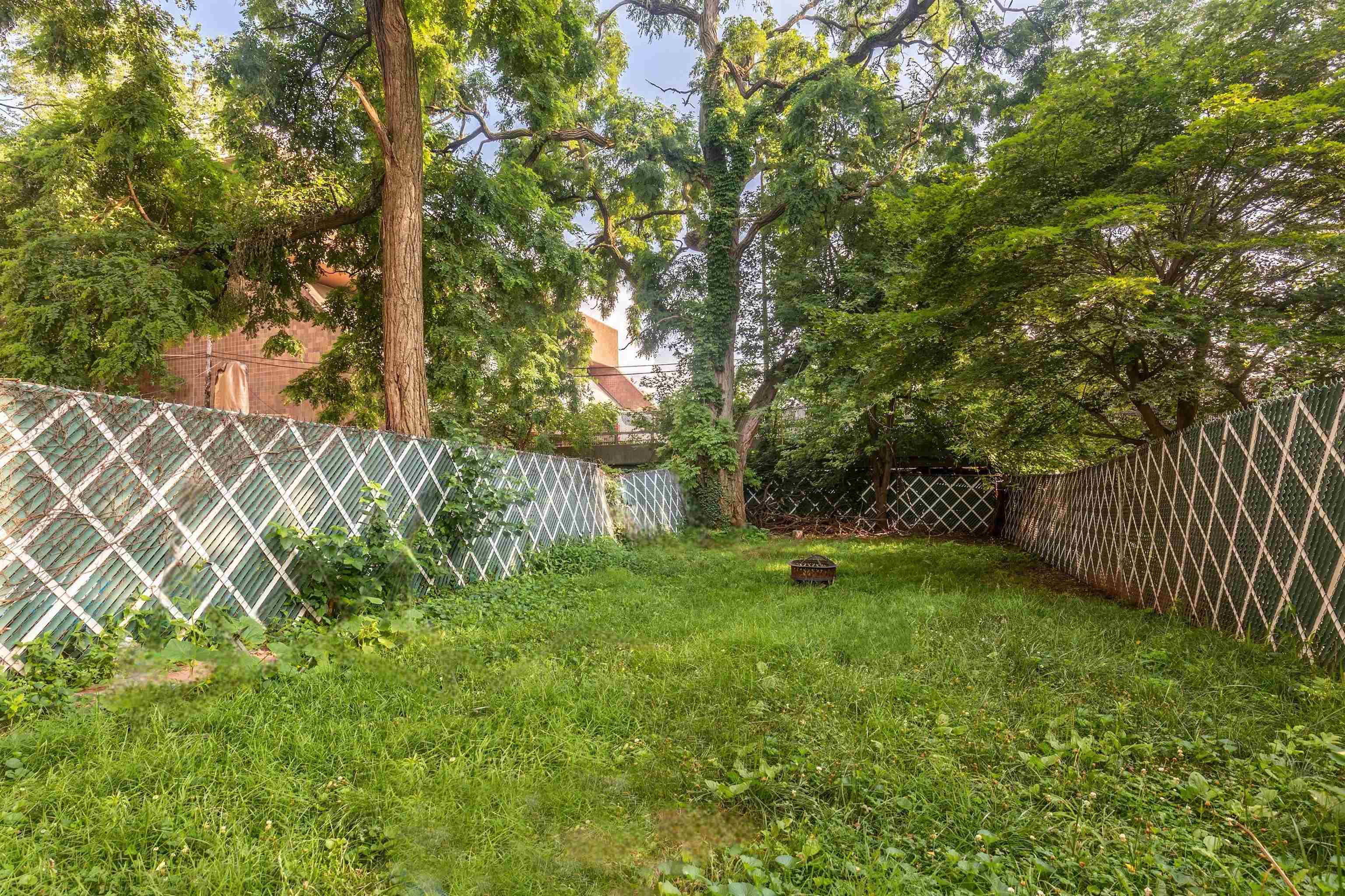 141 GLENWOOD AVE