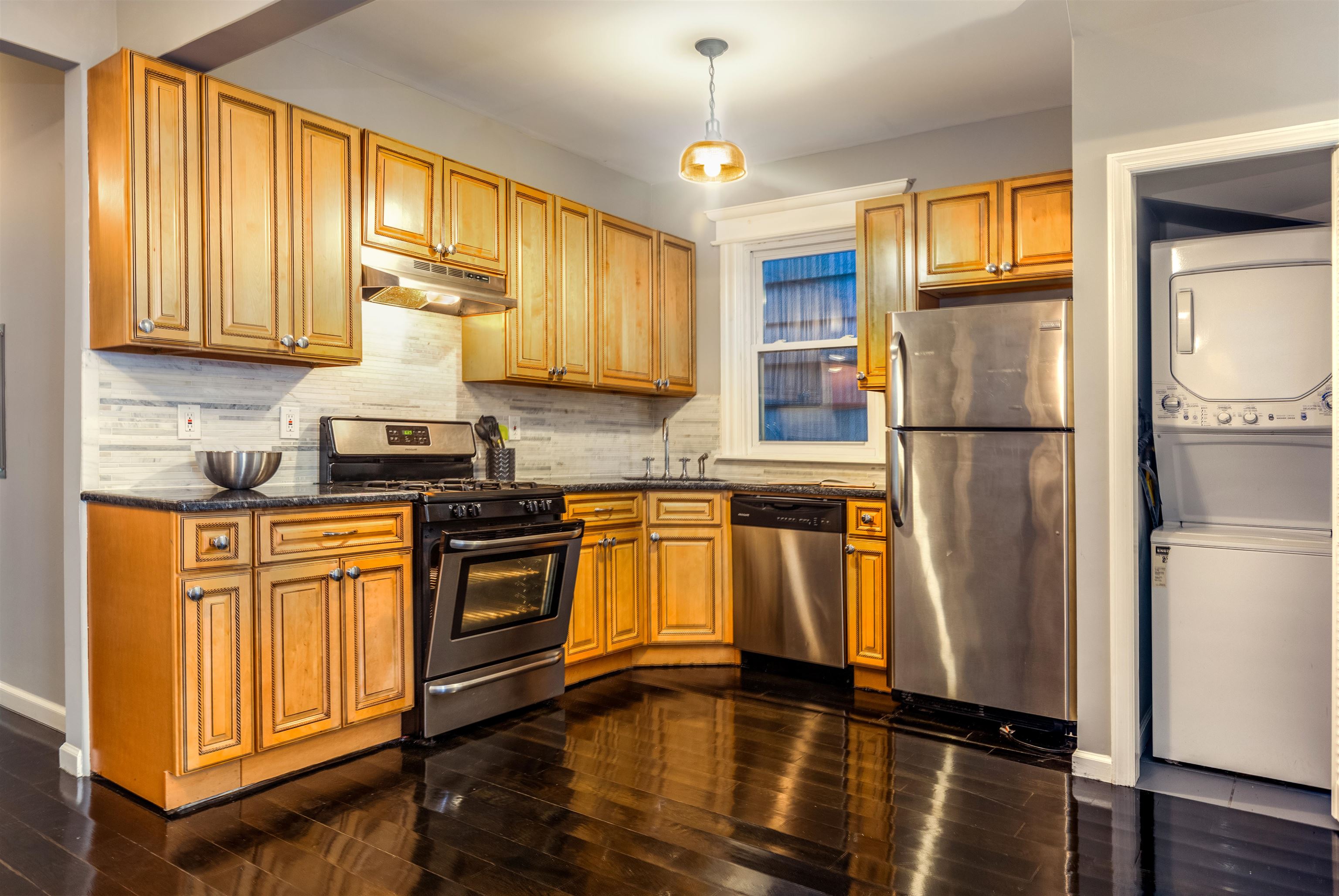 141 GLENWOOD AVE