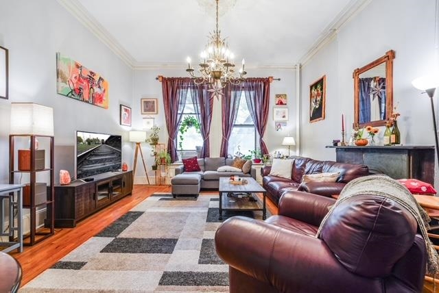 232 MONTGOMERY ST Unit: 1