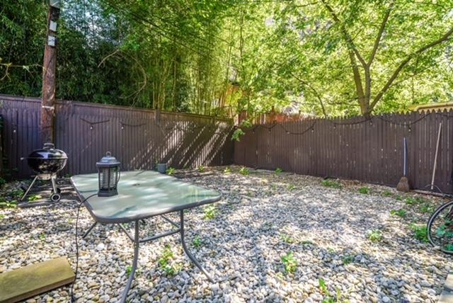 232 MONTGOMERY ST Unit: 1