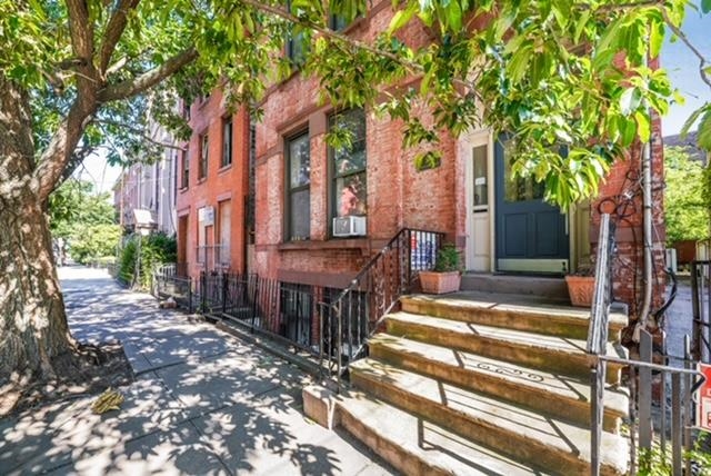 232 MONTGOMERY ST Unit: 1