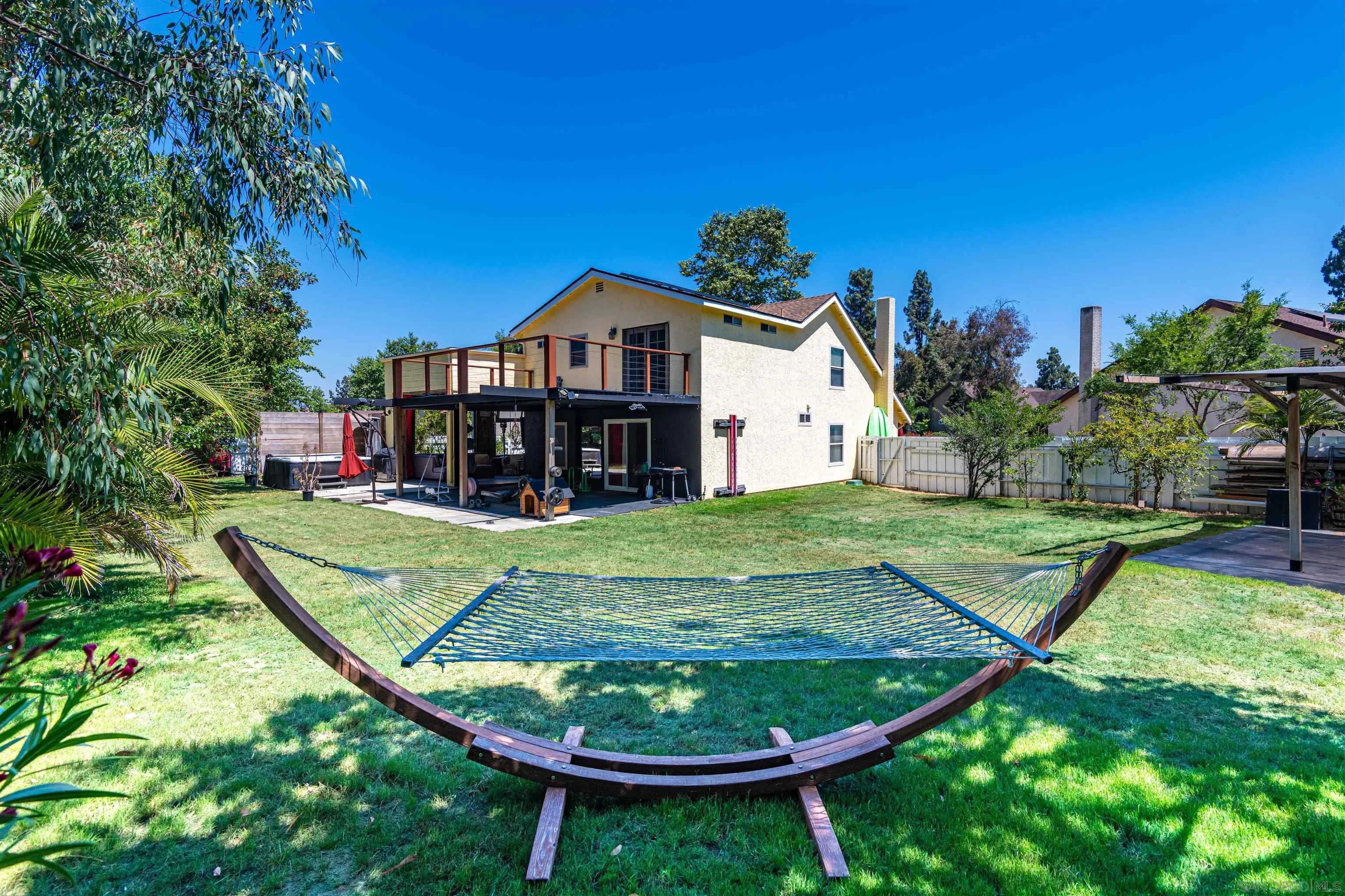 2633 Summitview Ln