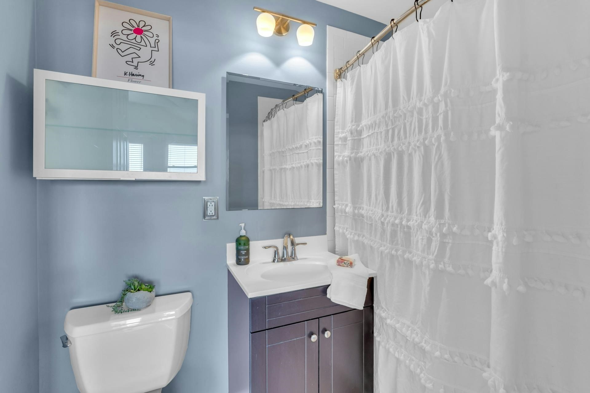 227 CHRISTOPHER COLUMBUS DR Unit: 415 B