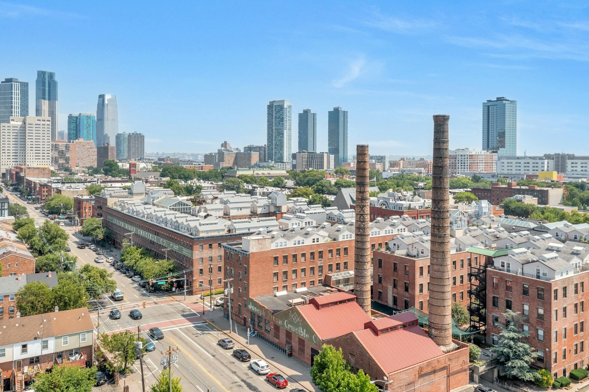227 CHRISTOPHER COLUMBUS DR Unit: 415 B