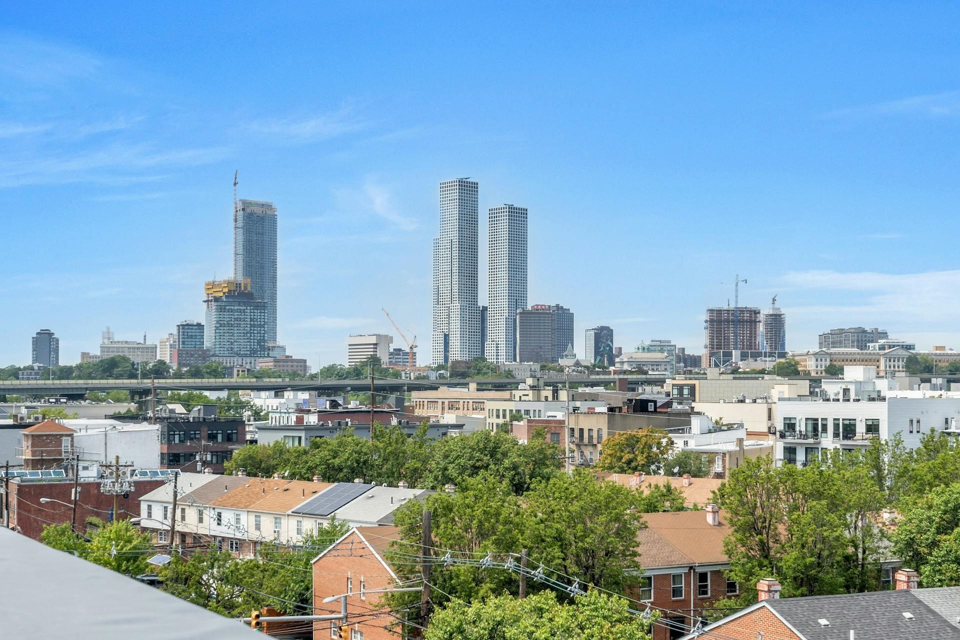 227 CHRISTOPHER COLUMBUS DR Unit: 415 B