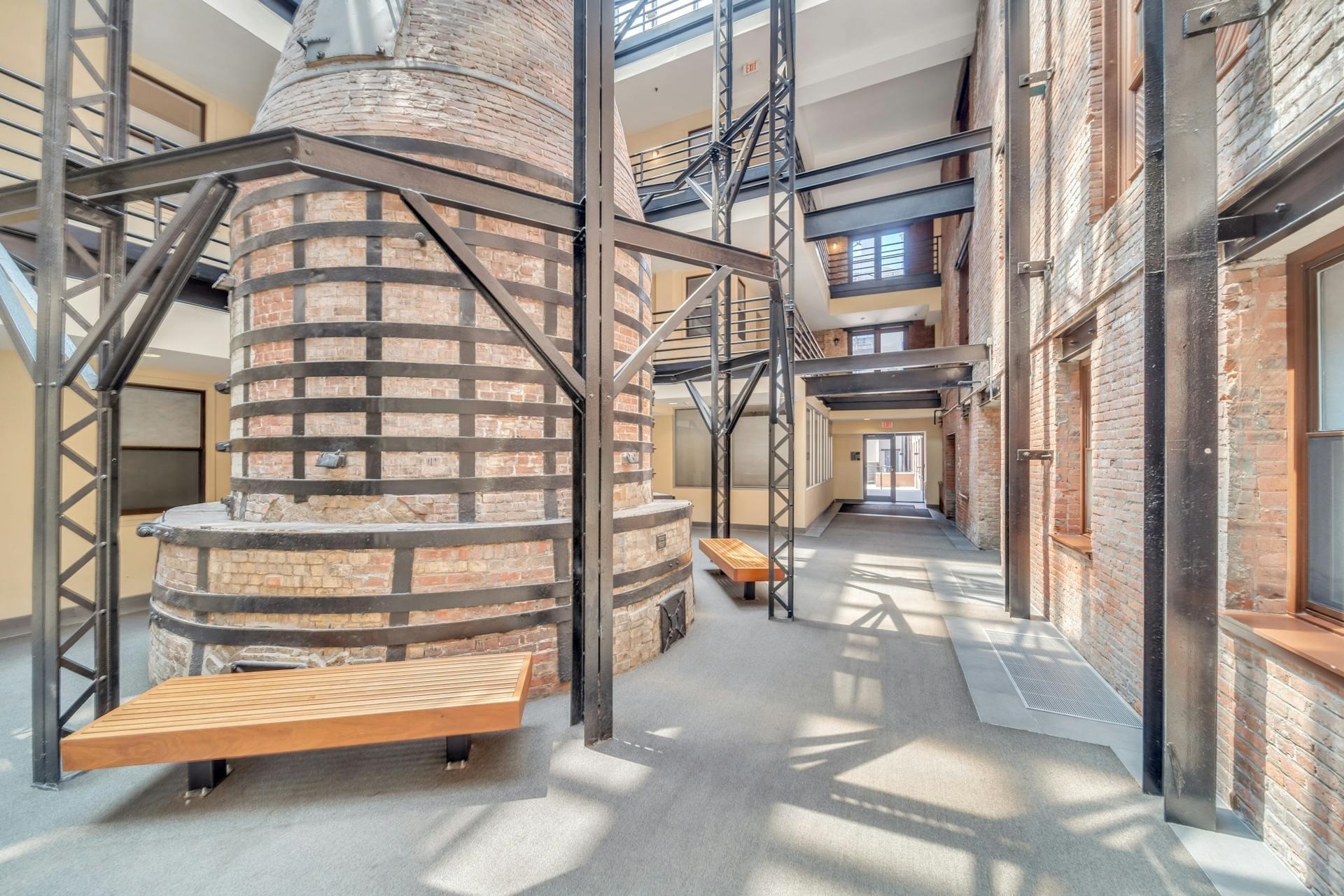 227 CHRISTOPHER COLUMBUS DR Unit: 415 B
