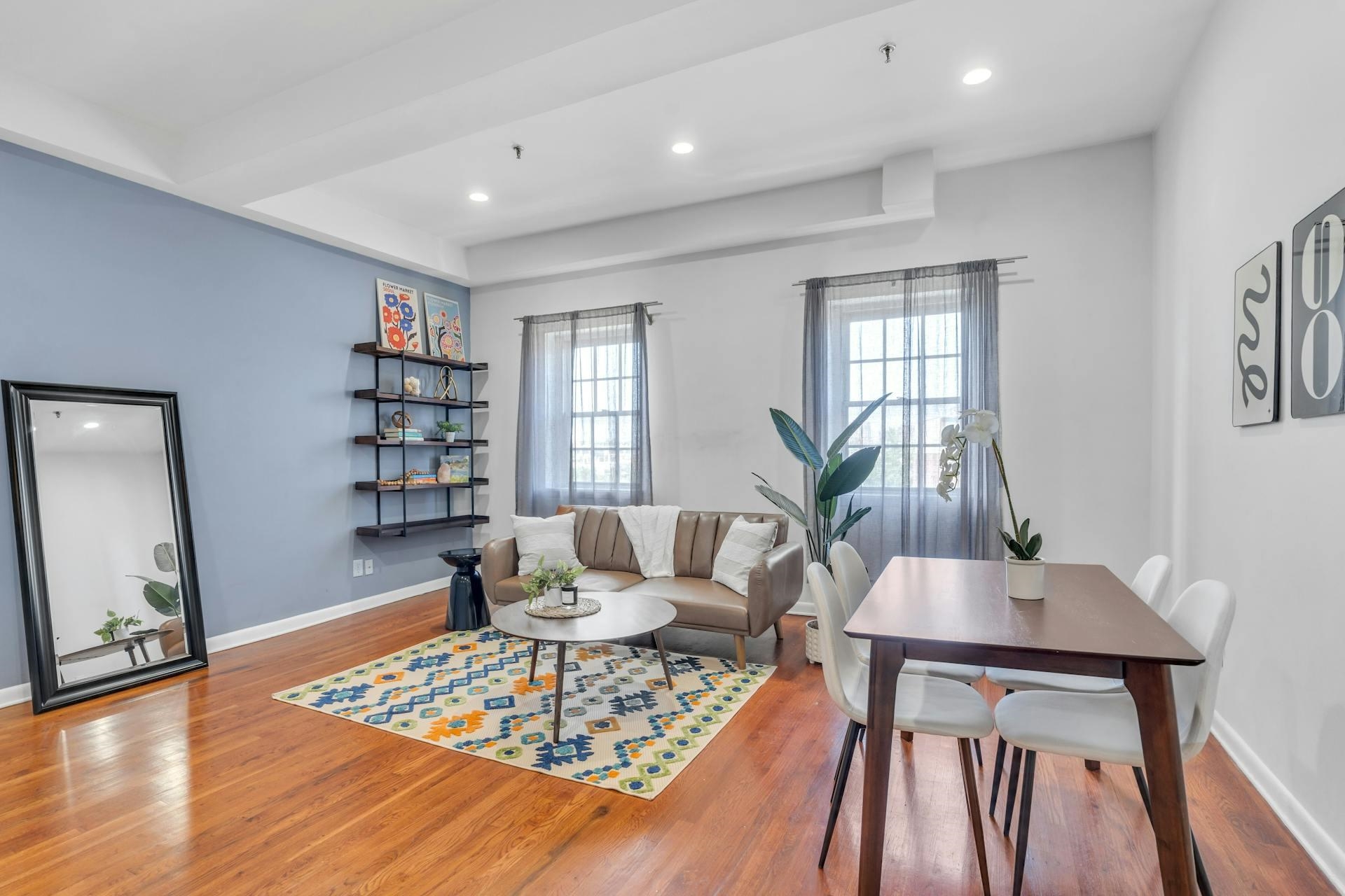 227 CHRISTOPHER COLUMBUS DR Unit: 415 B