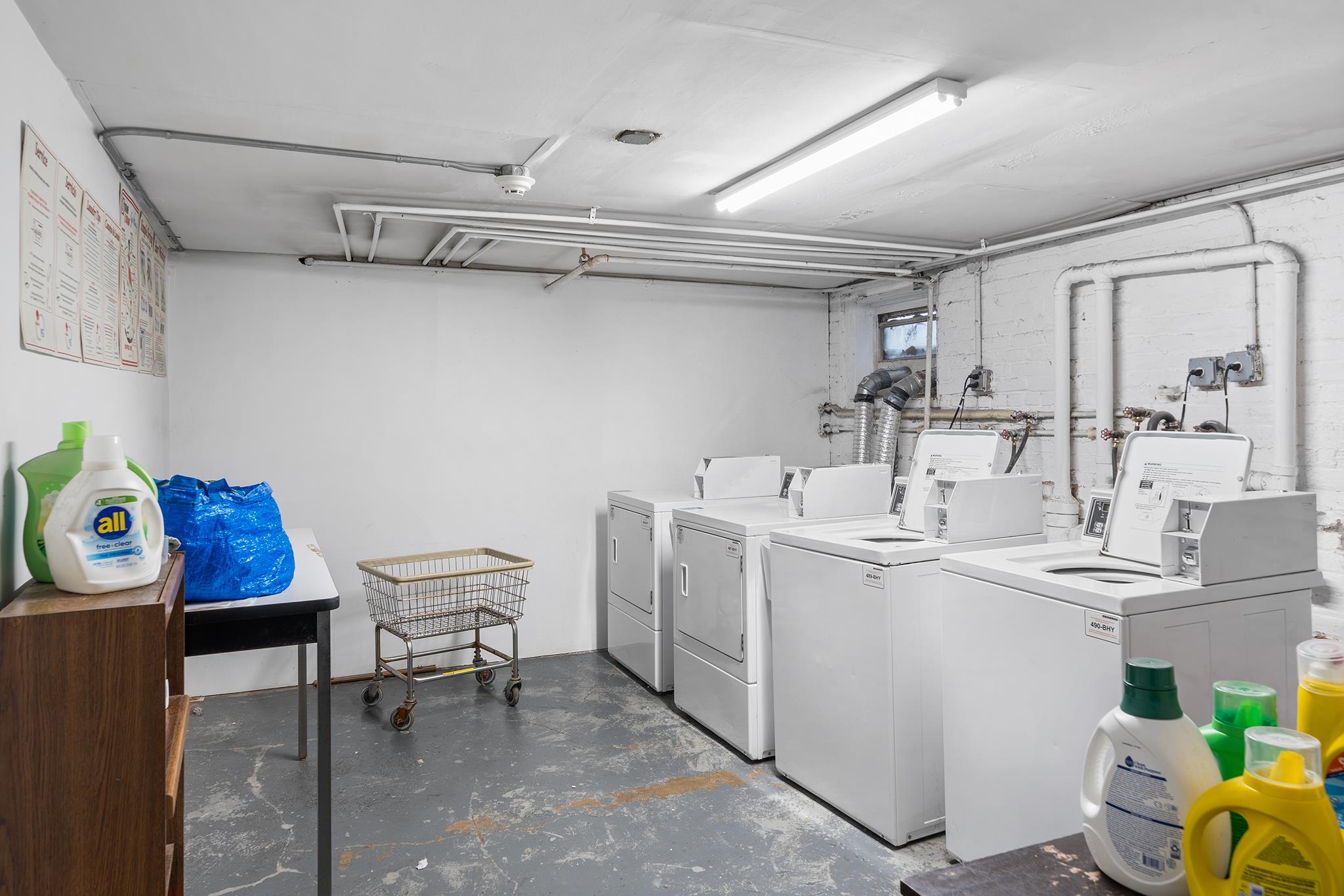 831 CLINTON ST Unit: 15